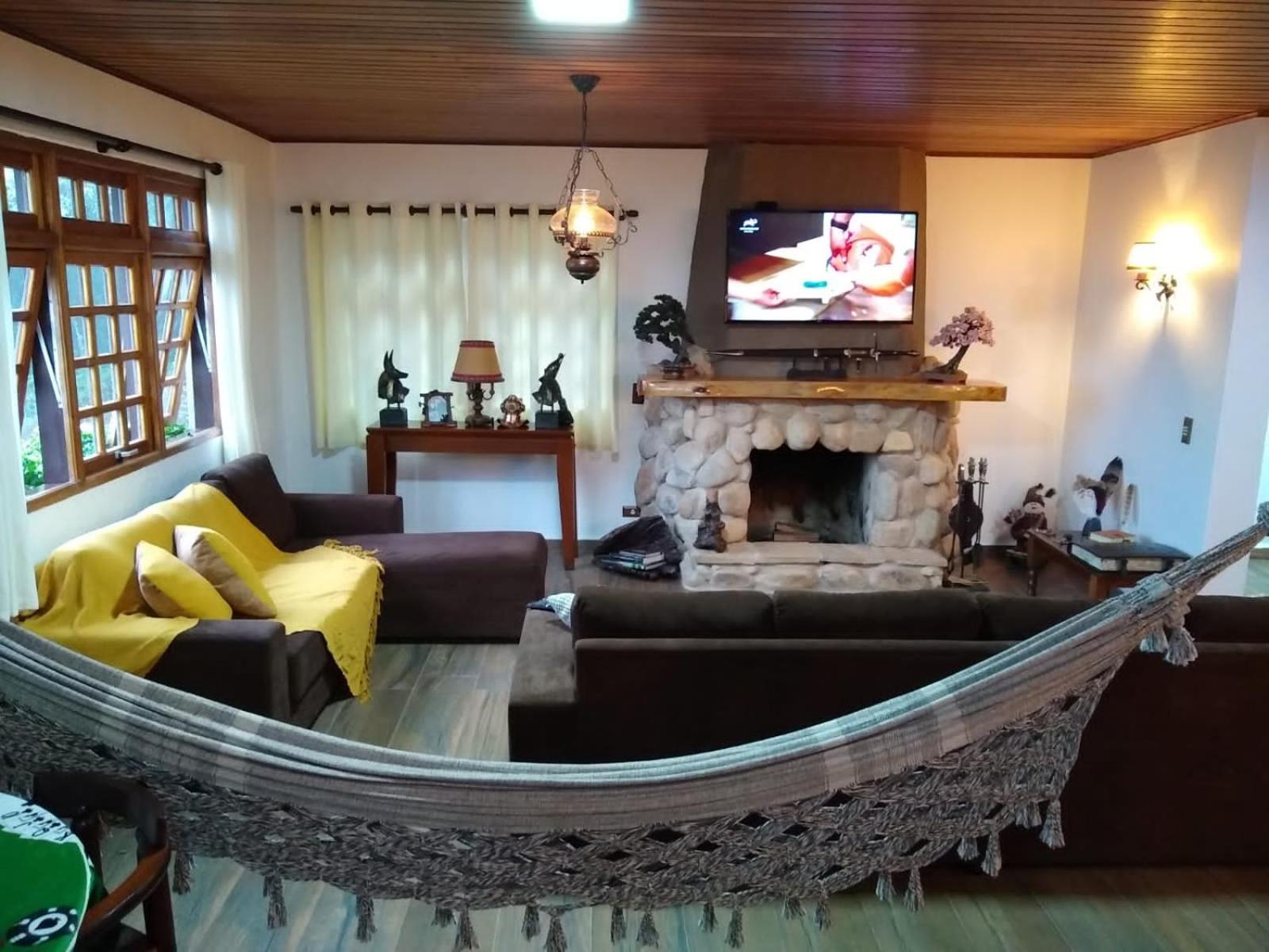 Morada dos Plátanos - Nina Amaral