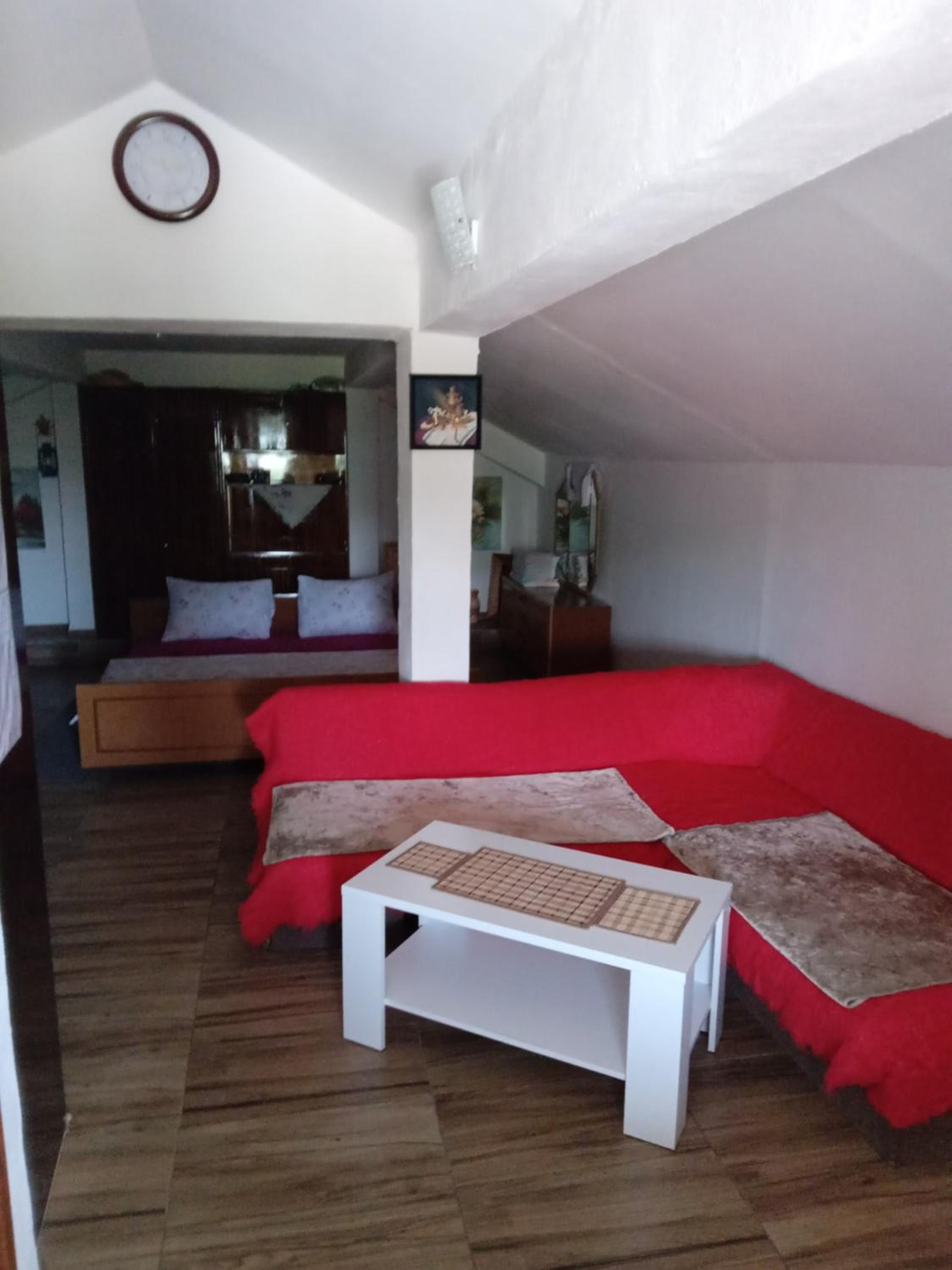 GM - Studio Apartment