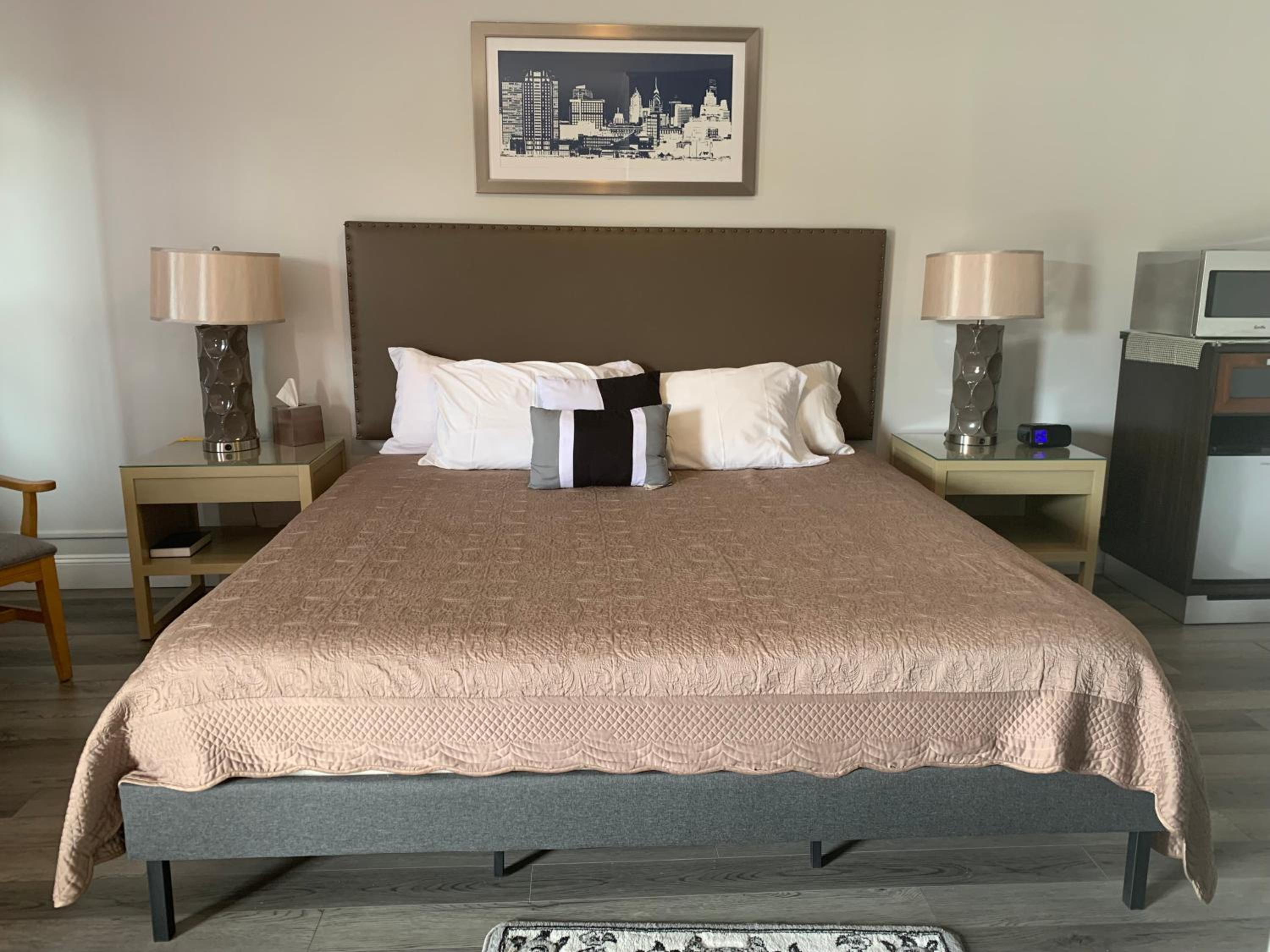 Vinehurst Inn & Suites