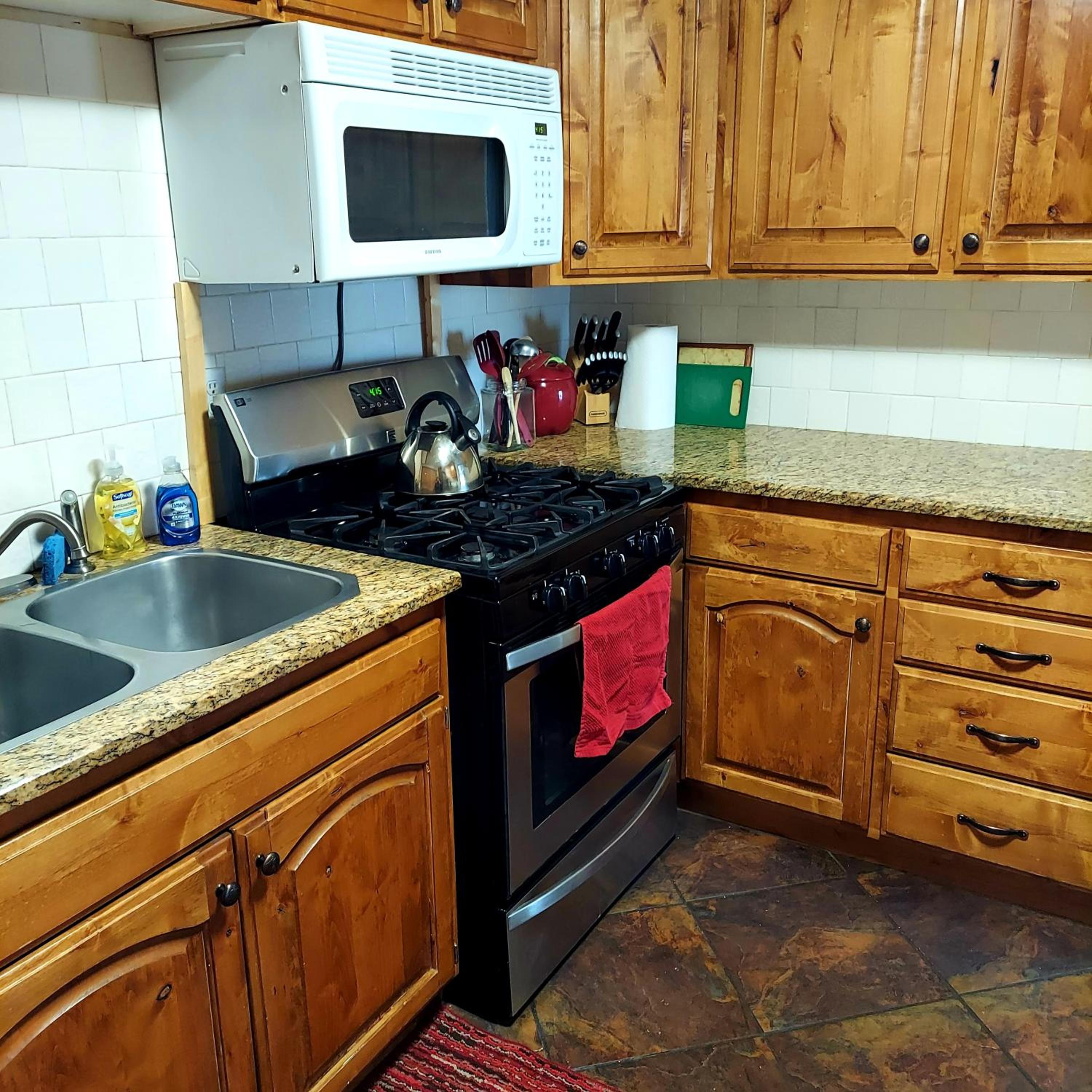 Vintage Cozy Family Home near National Parks