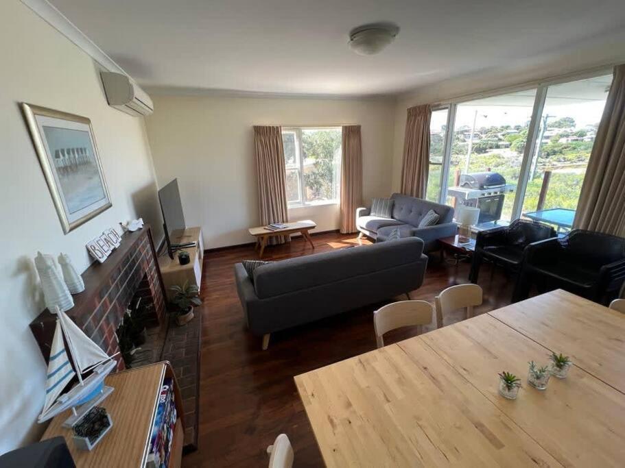 River Panorama Beach House