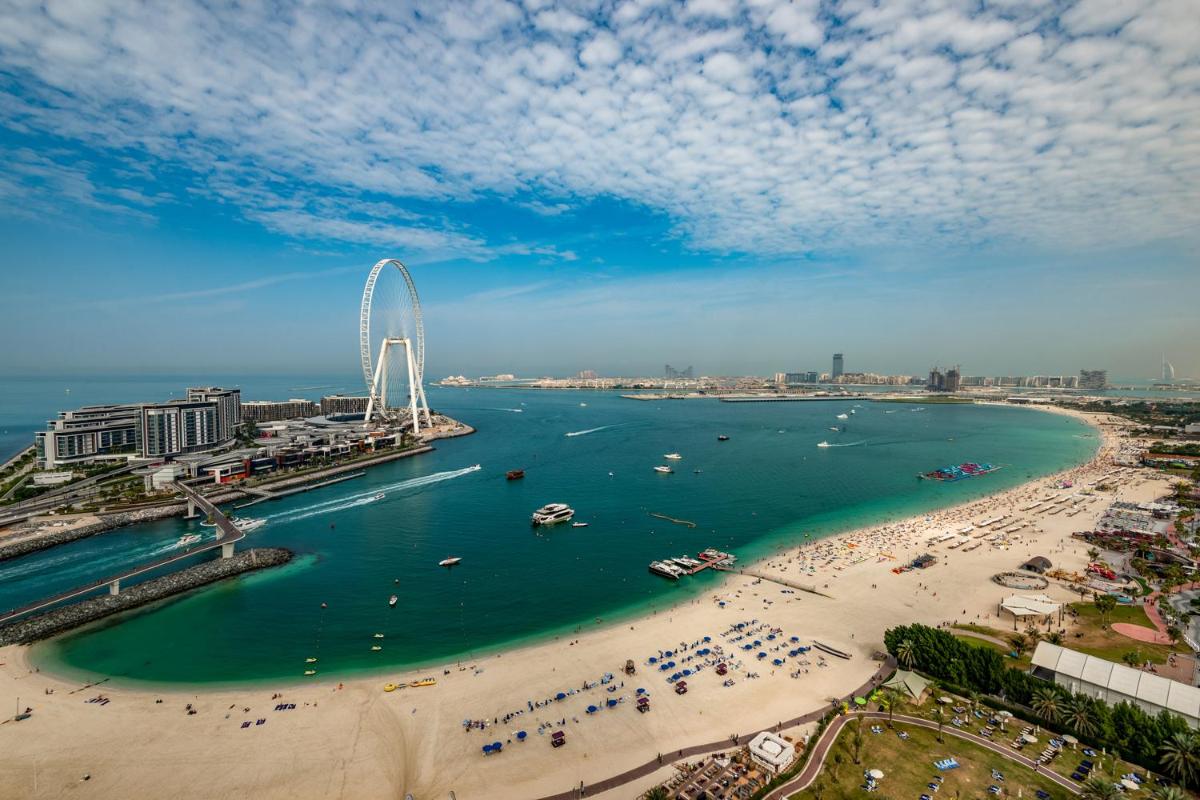 HOMESTAR, Jumeirah Beach Hostel - JBR - Pool, Beach, Metro