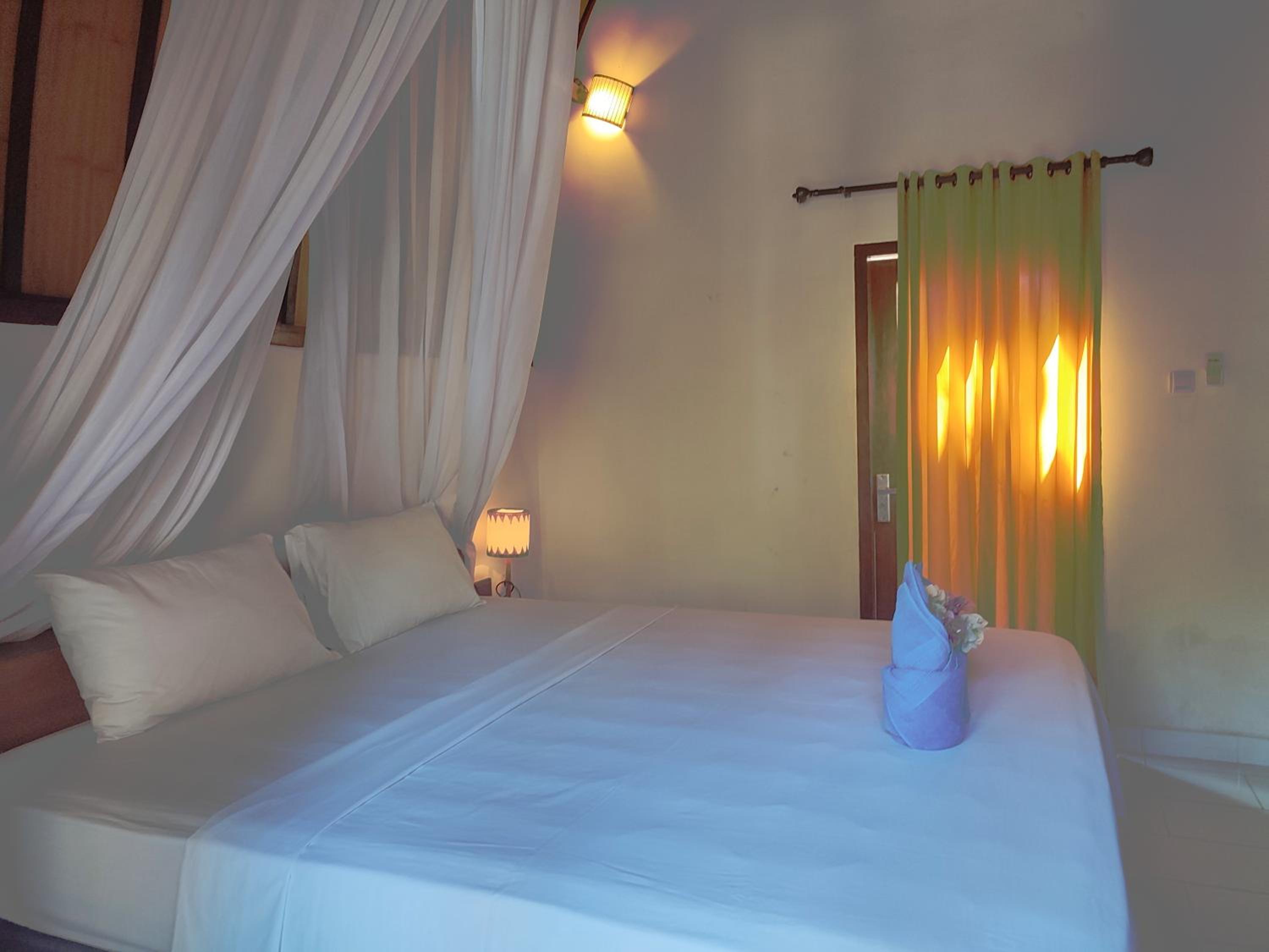 Gili Air Santay 2 view 3