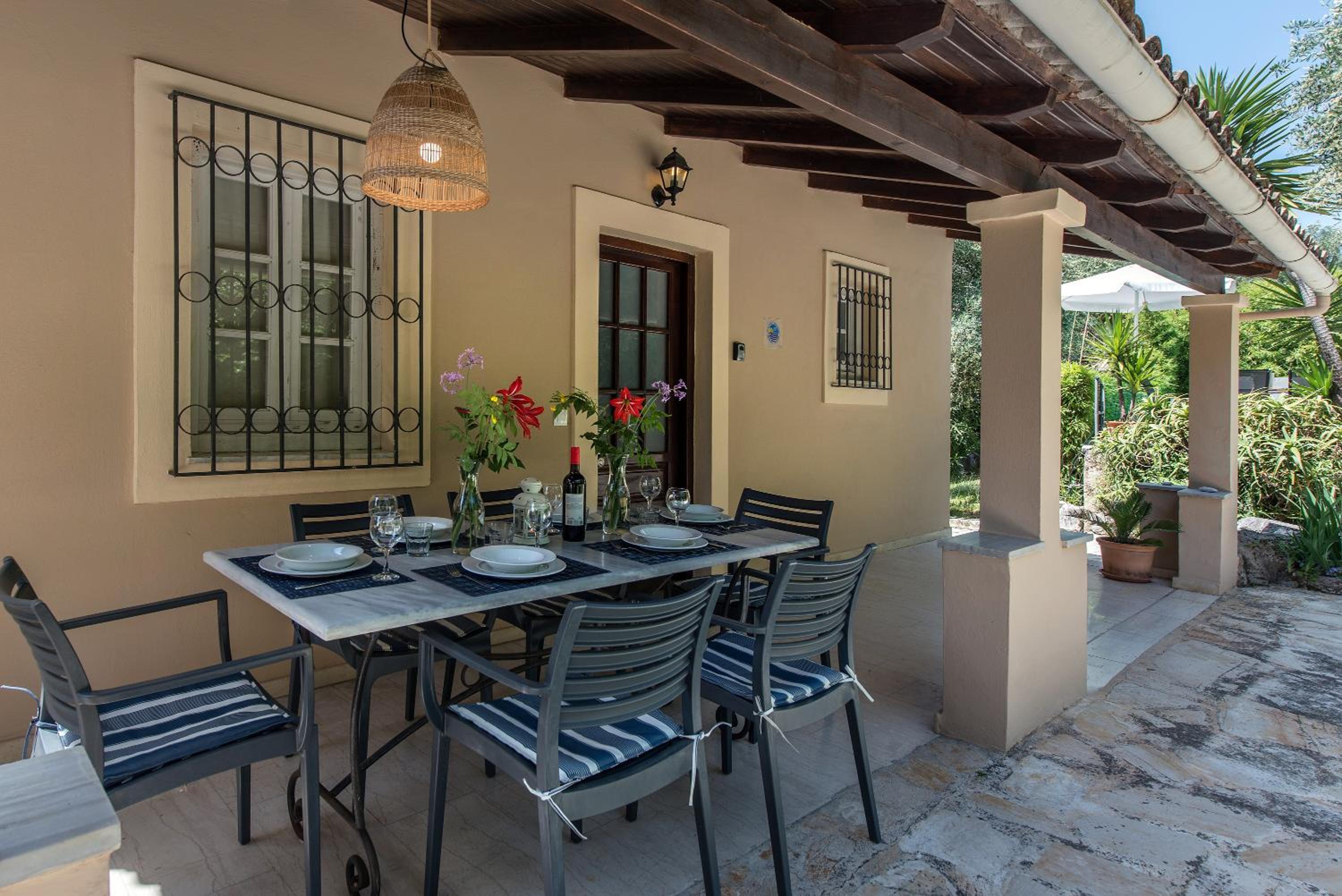 Villa Apleton en Kassiopi — balance & terrace