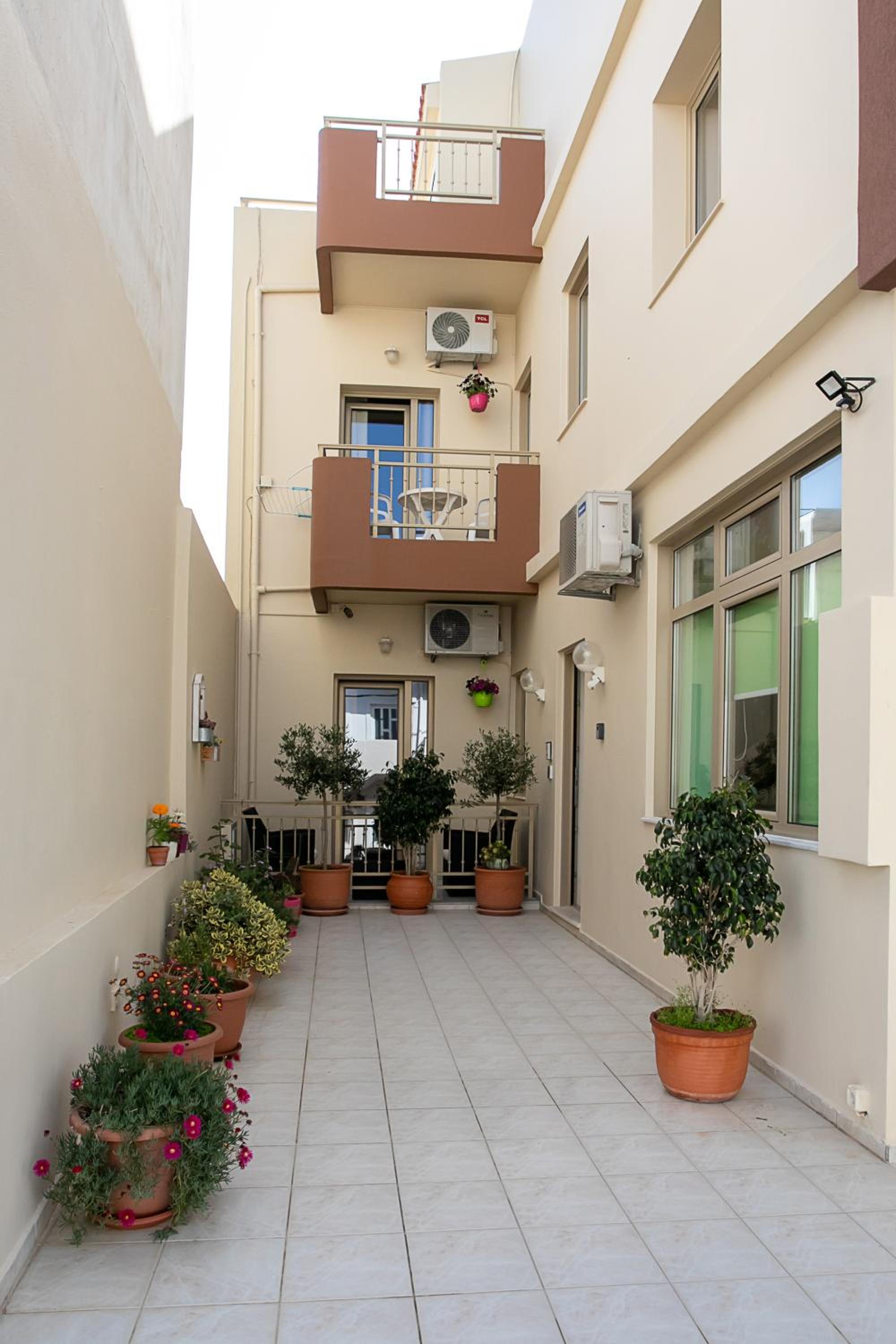 Rania Studios