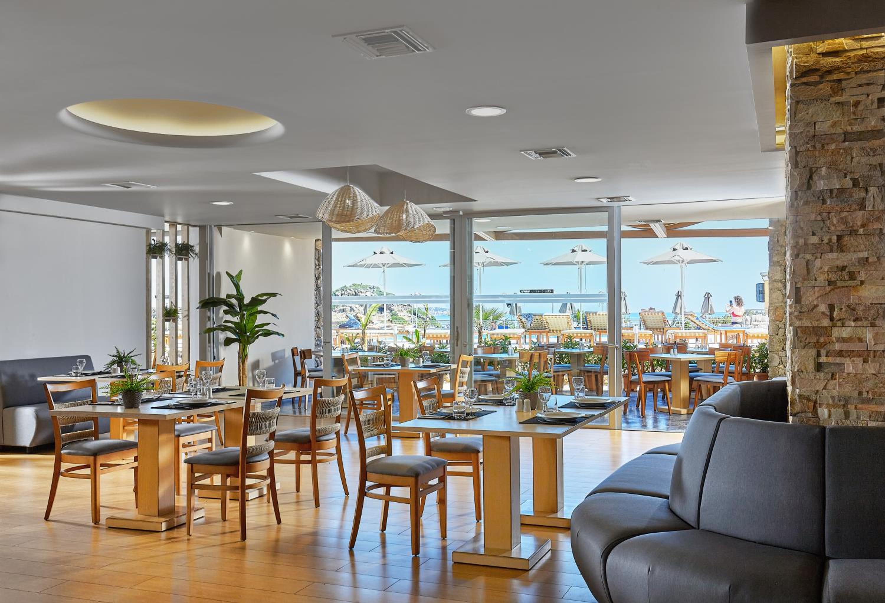 Blue Marine Resort and Spa Hotel