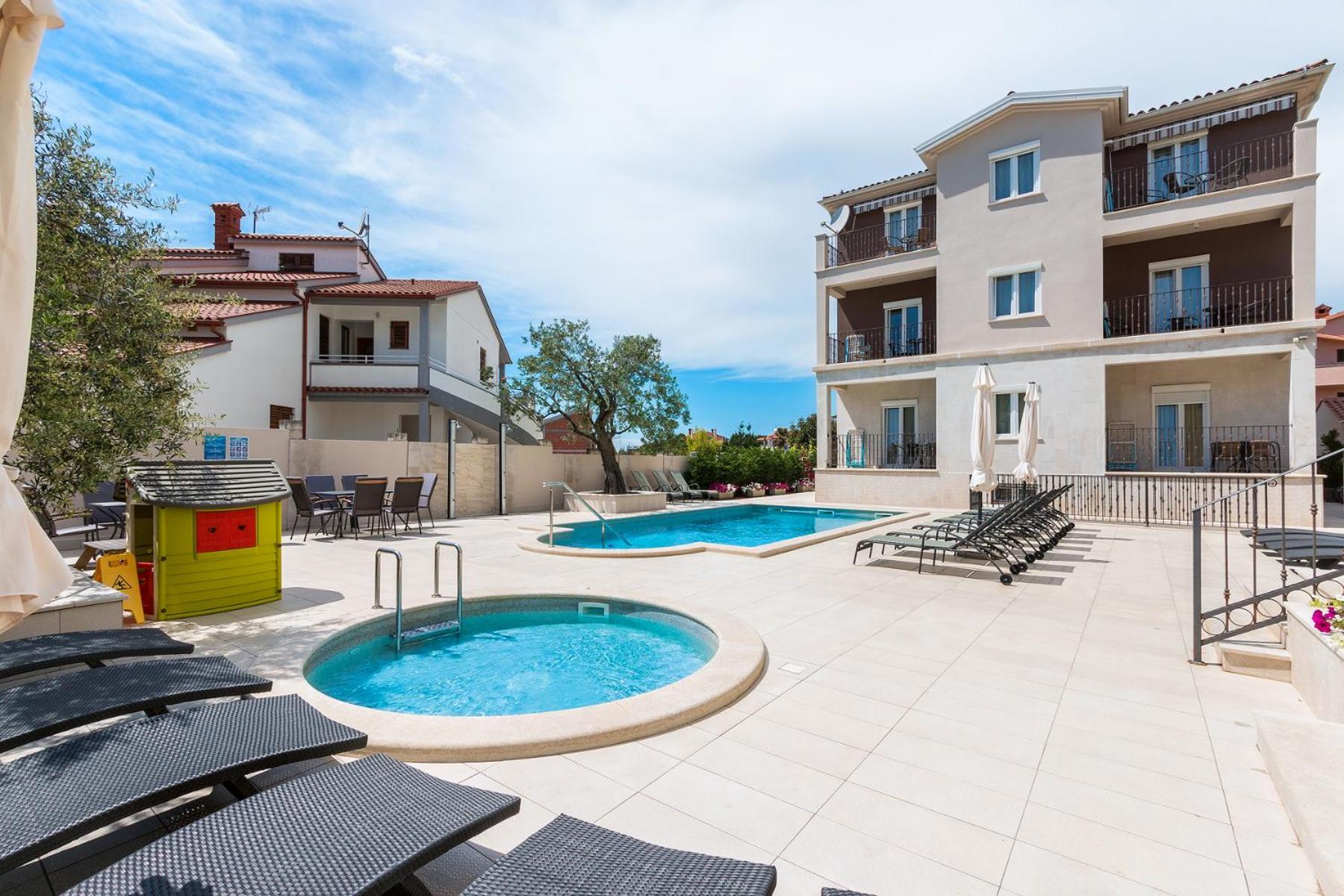 Apartments Villa Nina