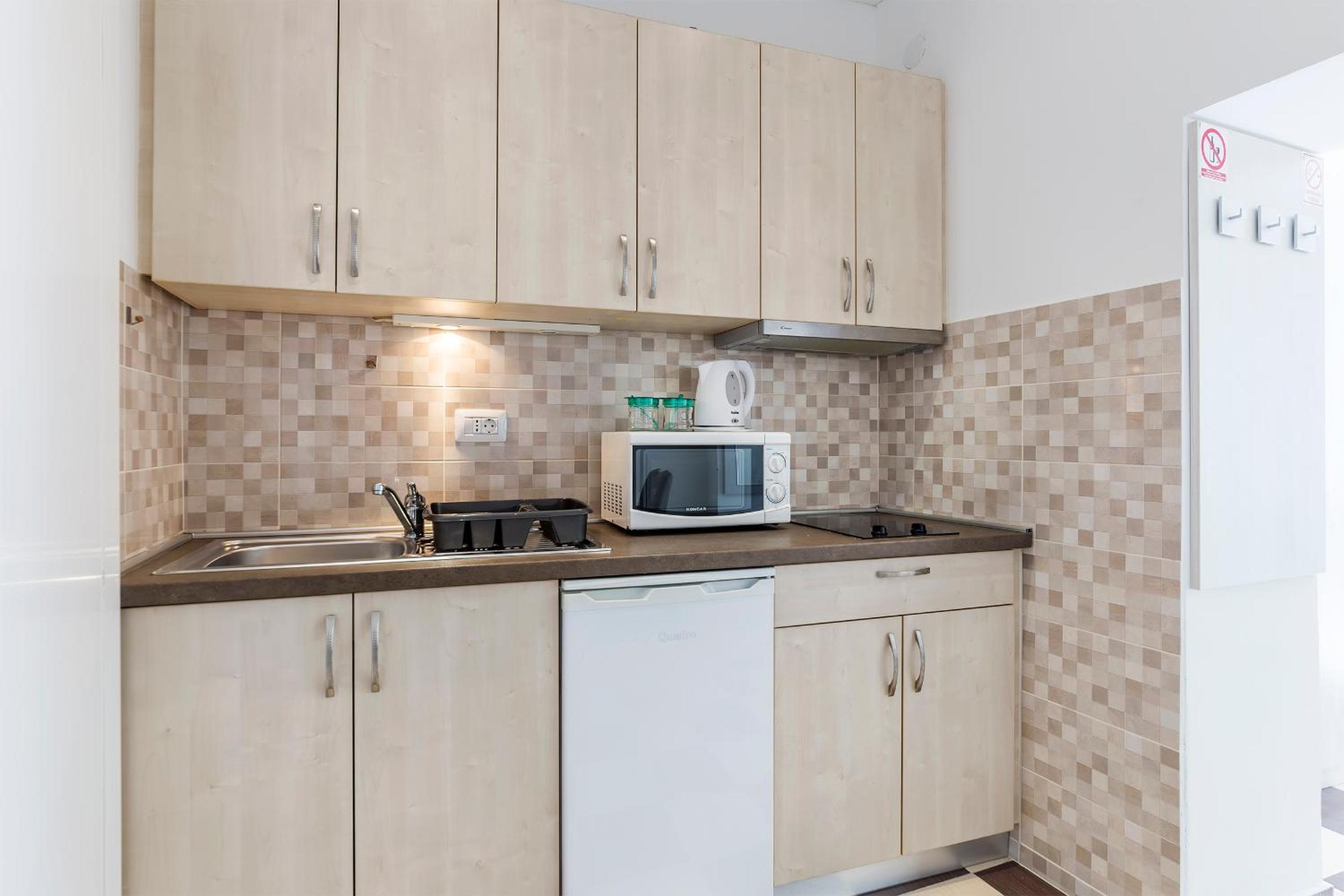 Rebic en Pula — kitchen