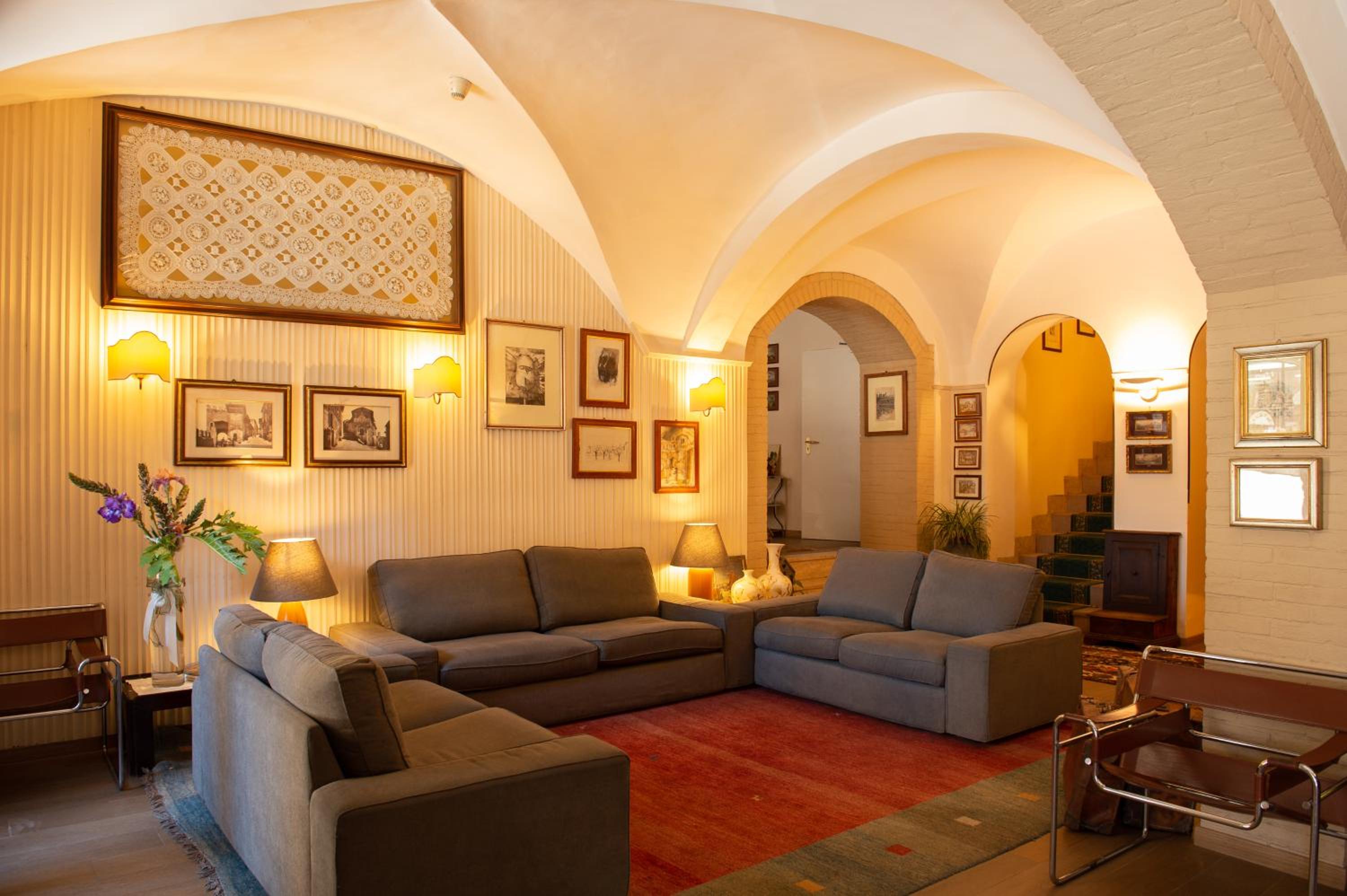 Hotel Minerva en Assisi — lounge