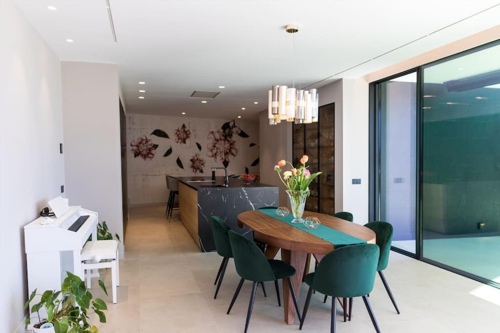 SPA LUXURY VILLA *****