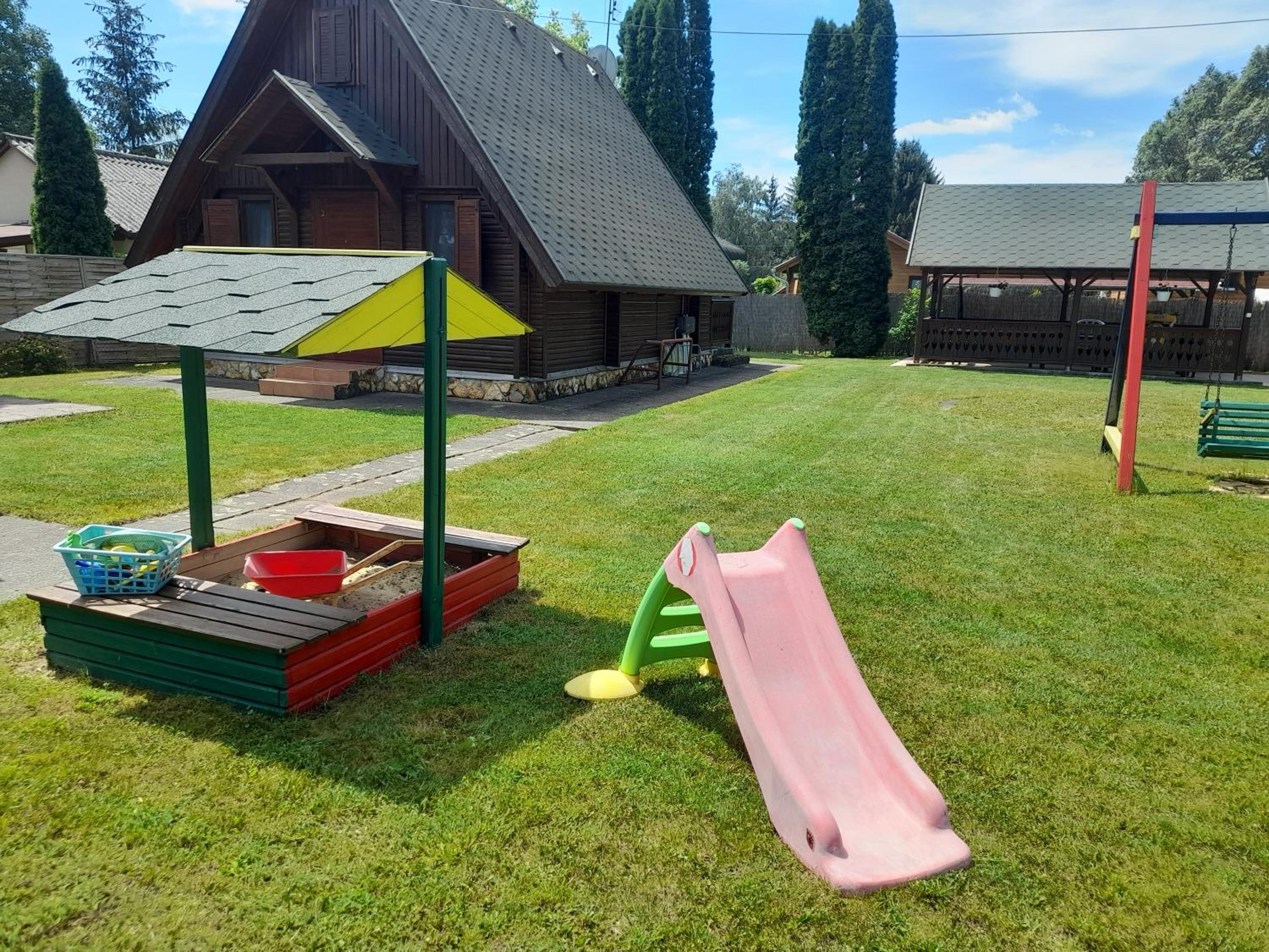 Photo 18