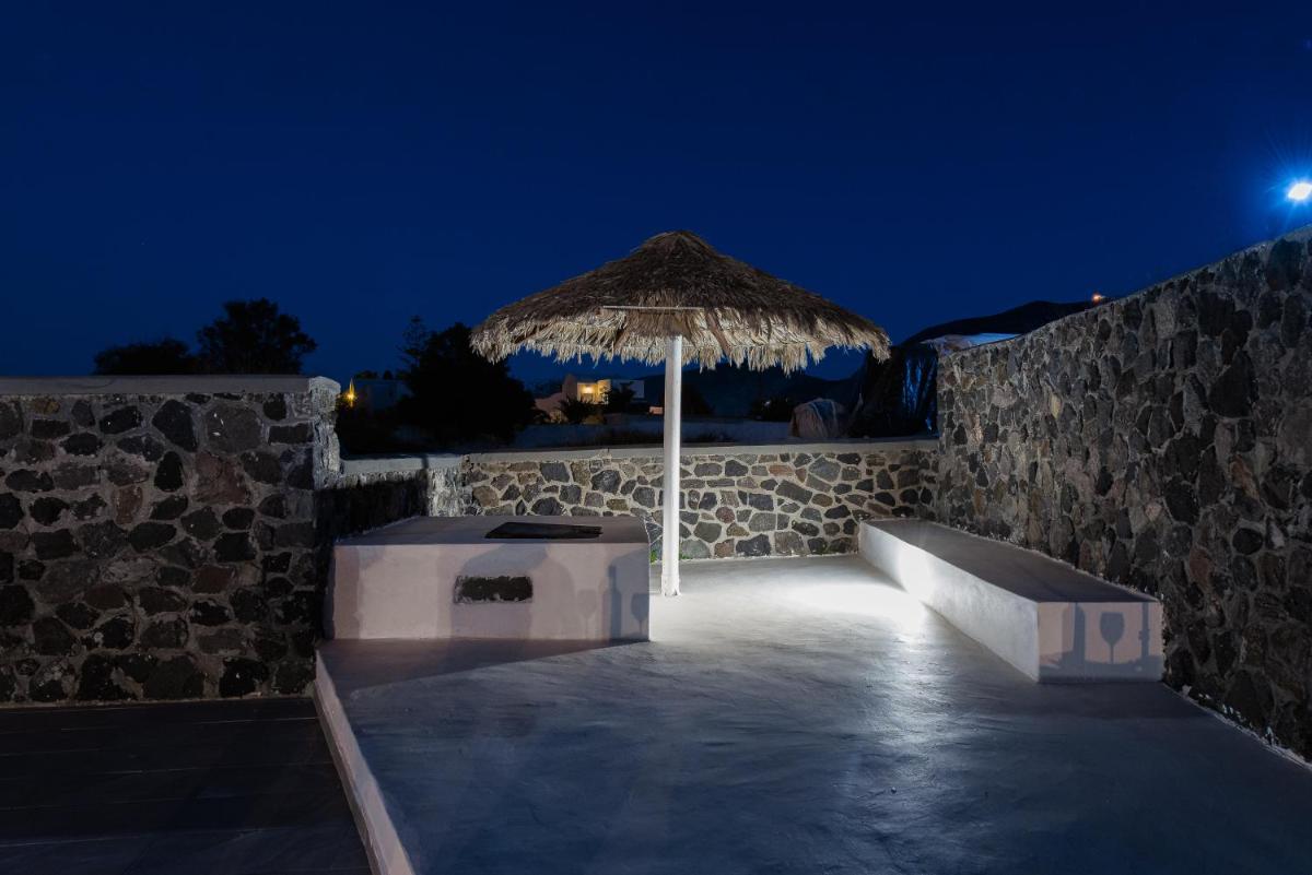 outdoor BBQ area