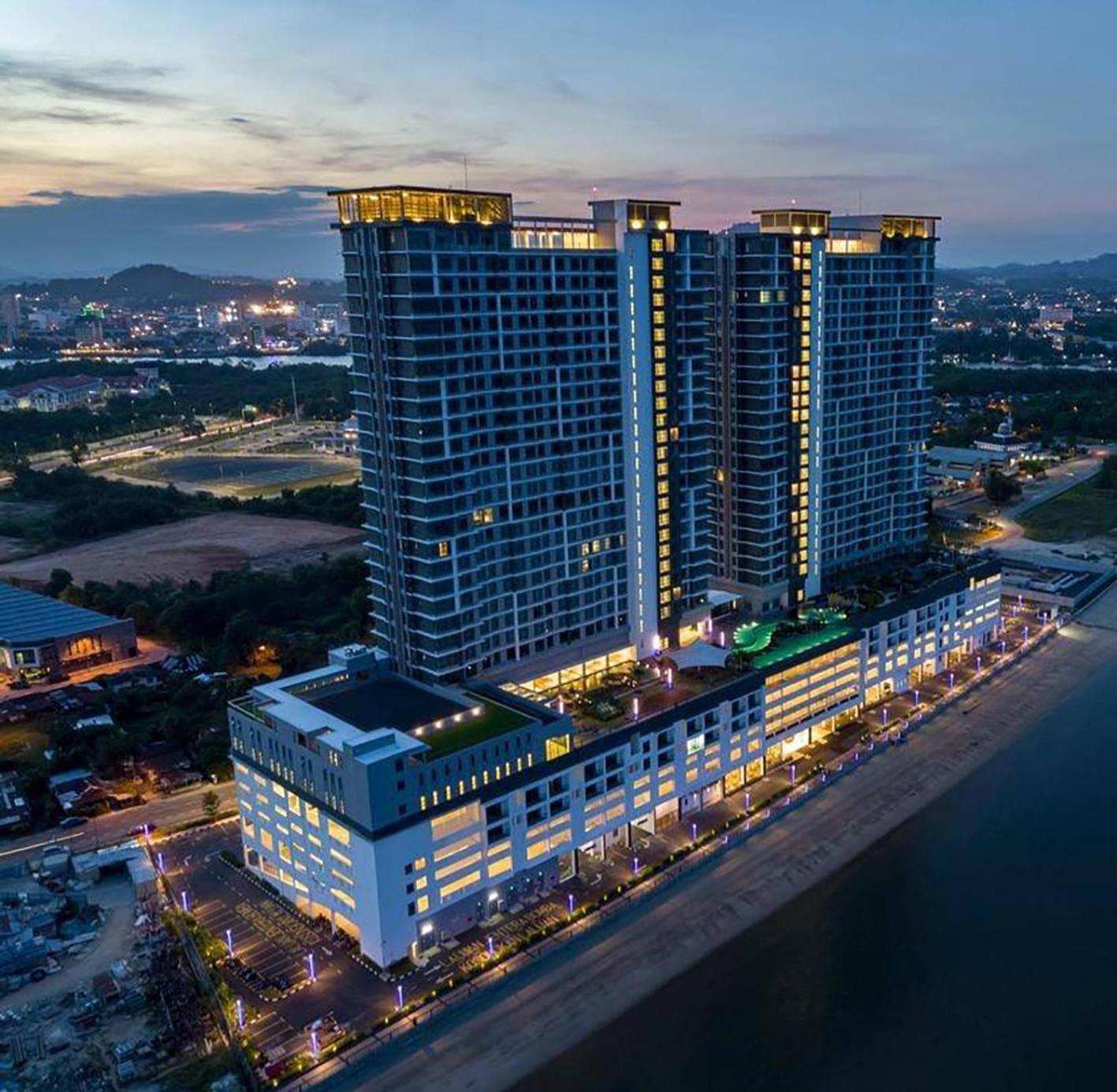 AISI3 Studio Seaview at Tanjung Lumpur photo 4