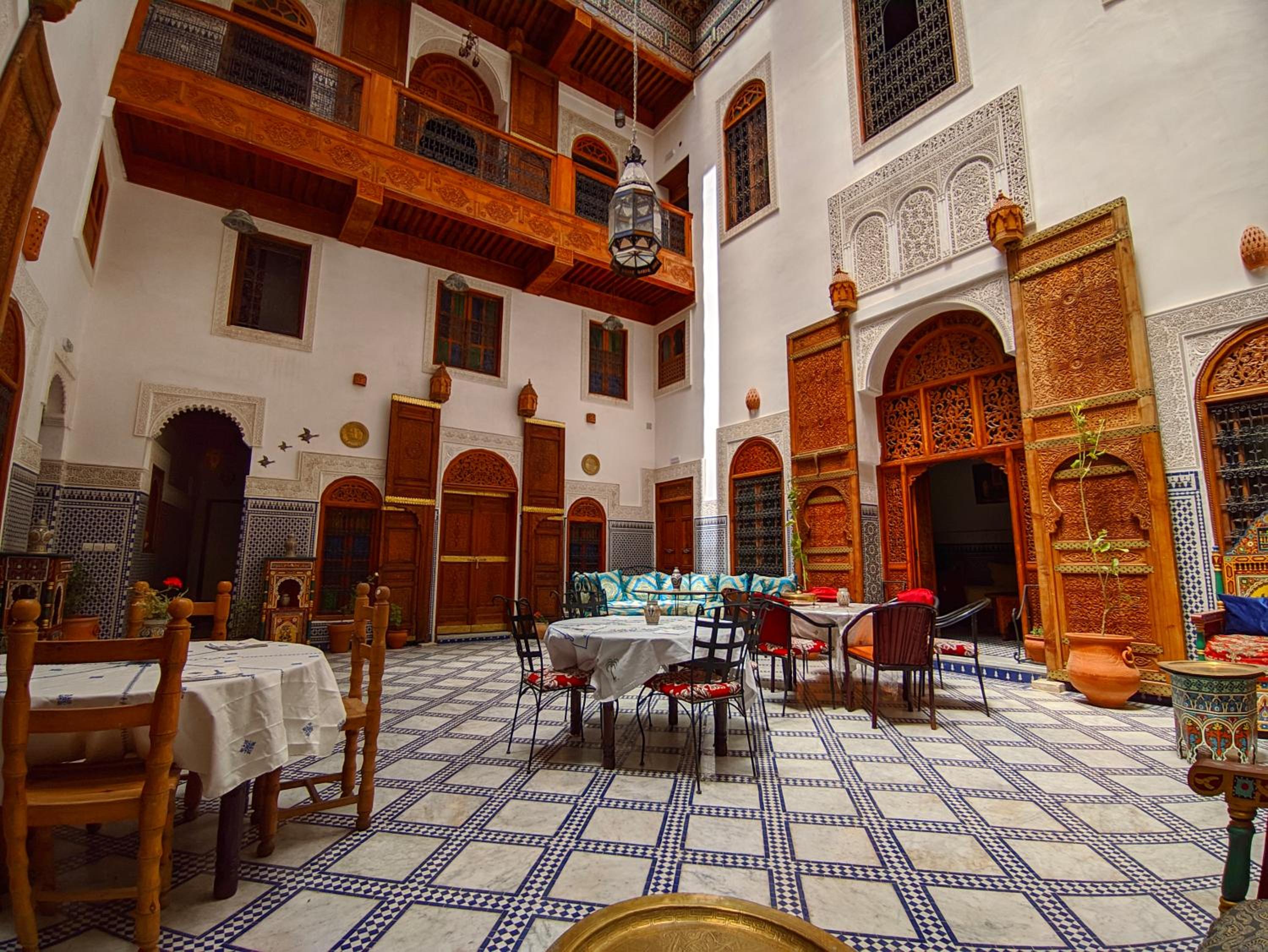 dining
