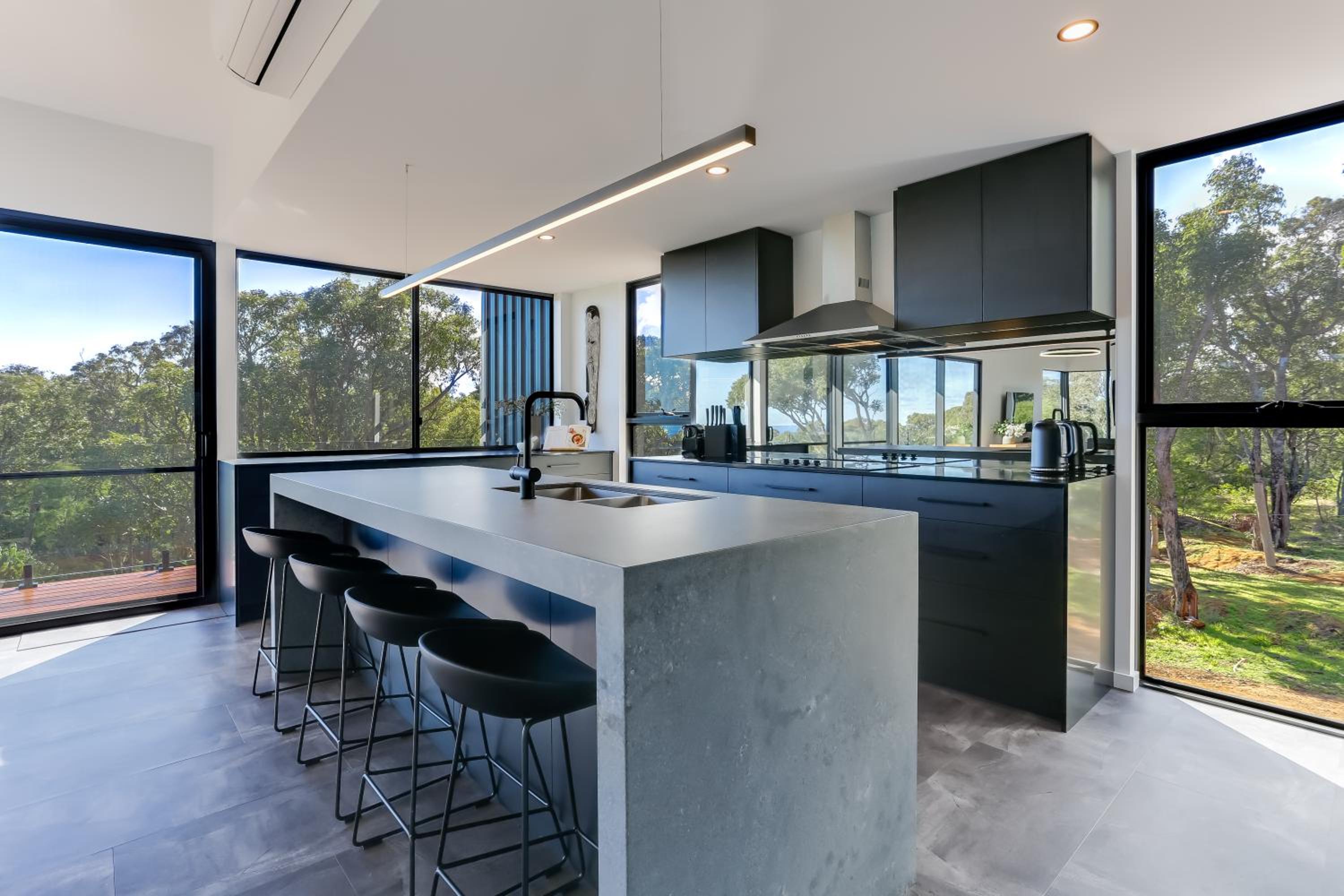 Carpe Artes -architectural bushland home, Marg Riv