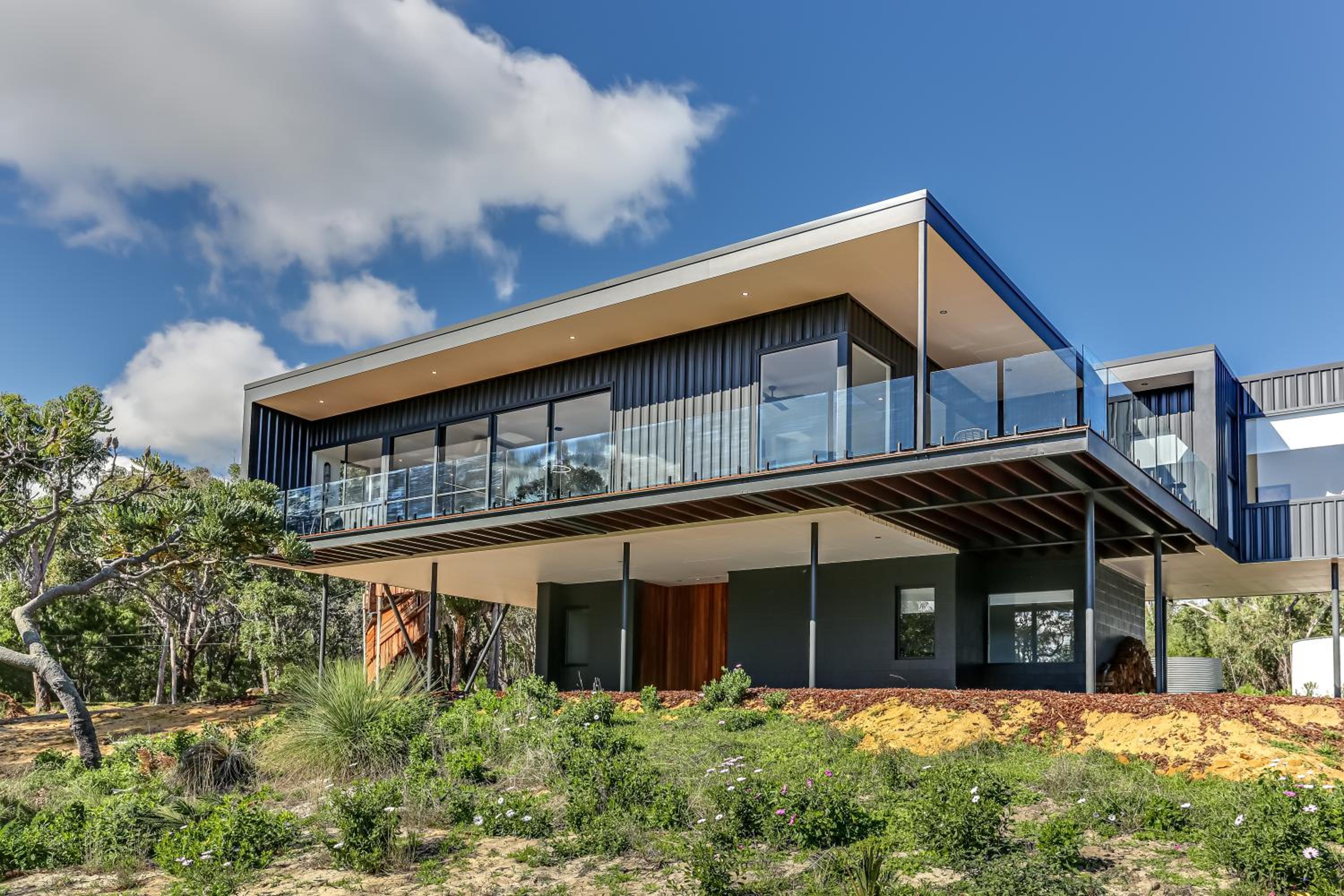 Carpe Artes -architectural bushland home, Marg Riv