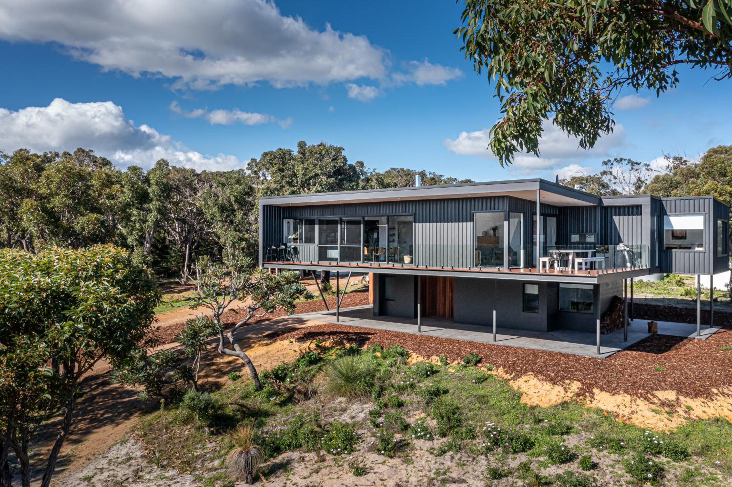 Carpe Artes -architectural bushland home, Marg Riv