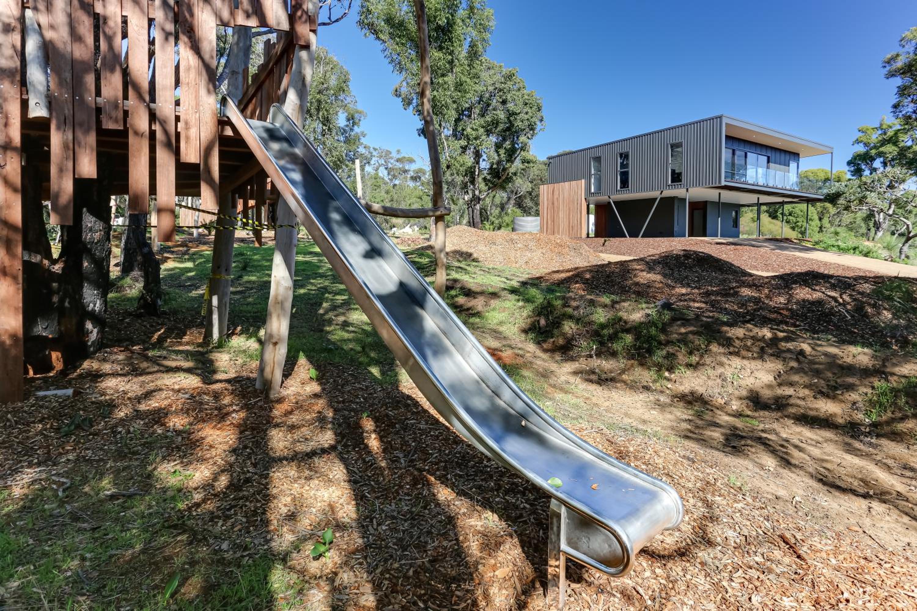 Carpe Artes -architectural bushland home, Marg Riv