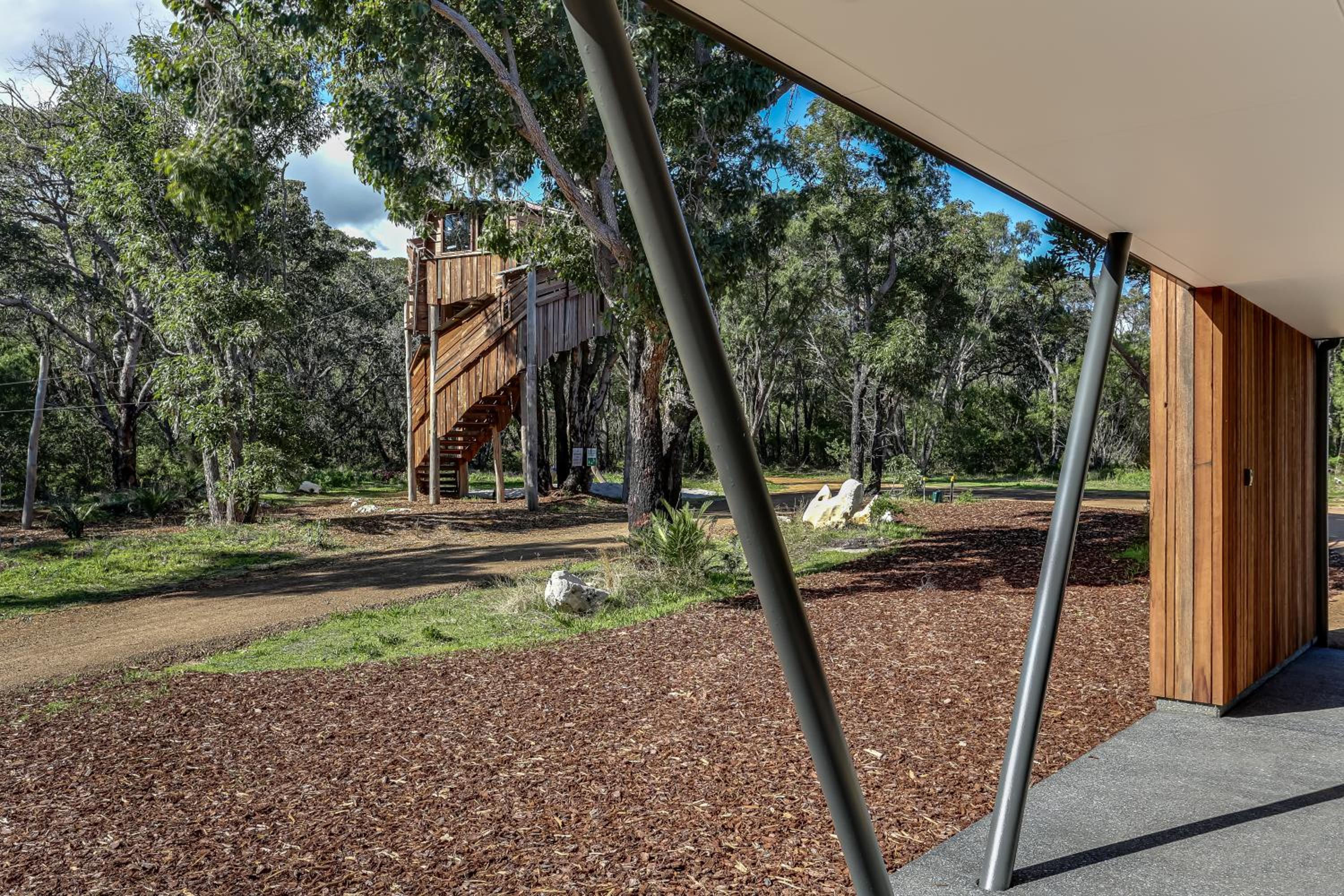 Carpe Artes -architectural bushland home, Marg Riv