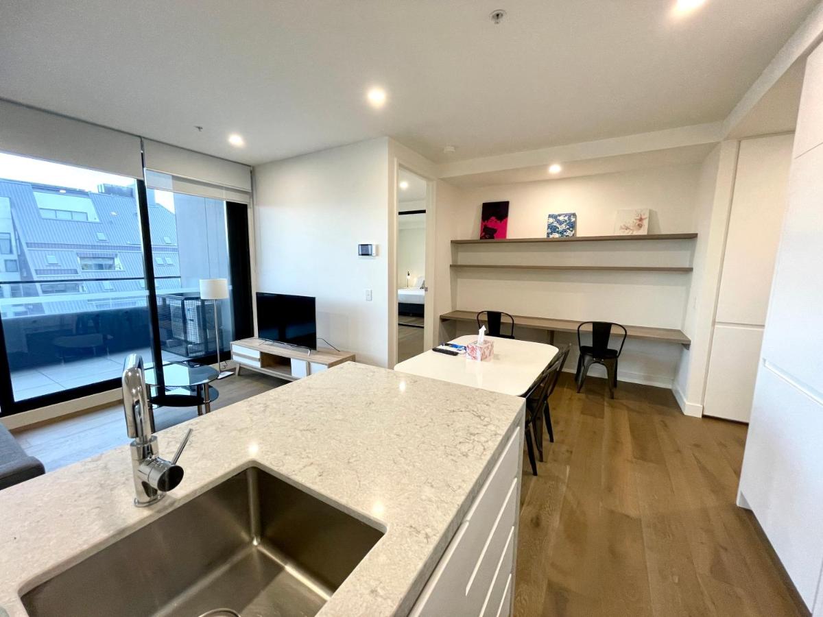 Readyset Apartments at Marque view 5