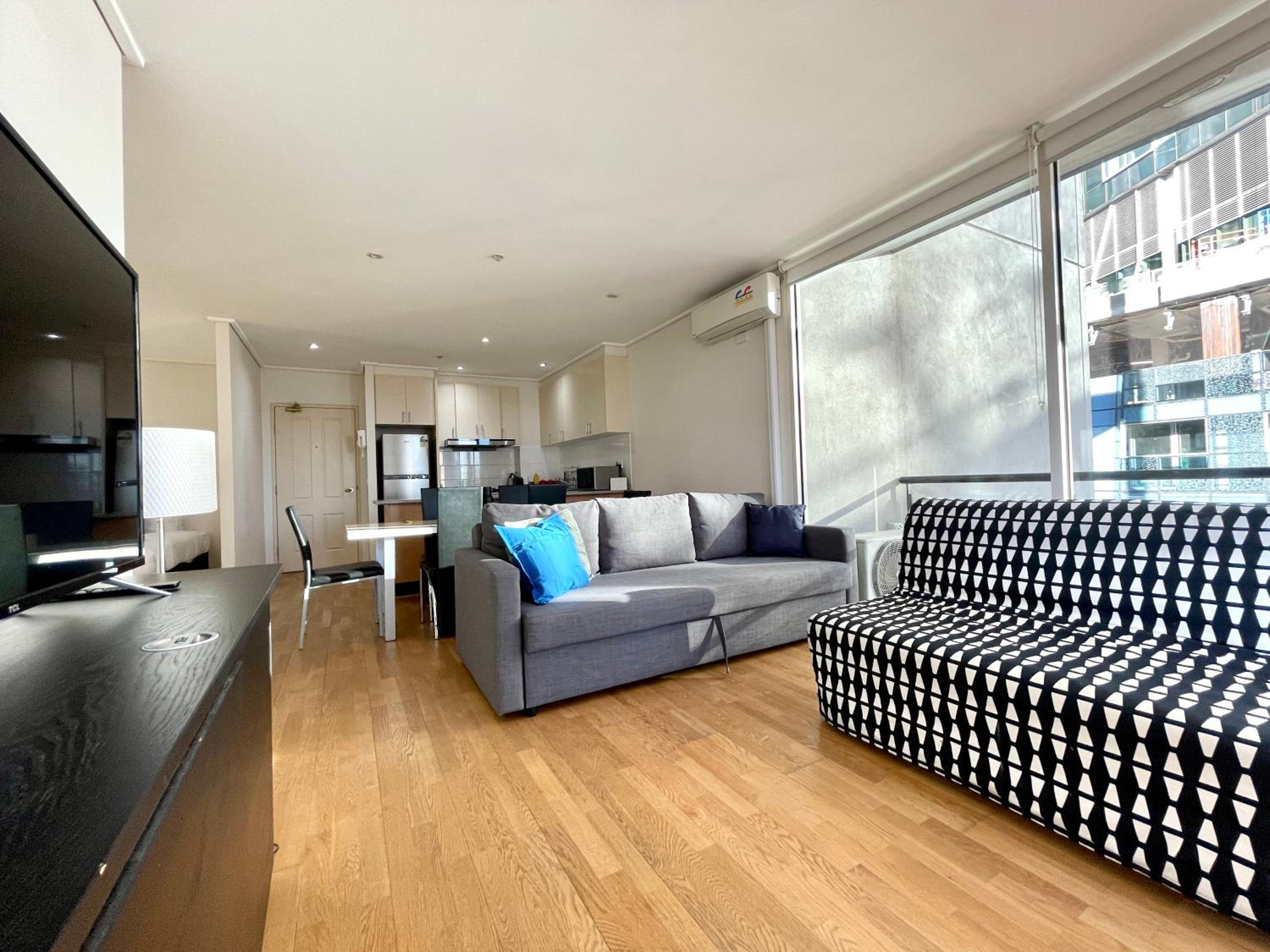 Readyset Apartments at Dockside