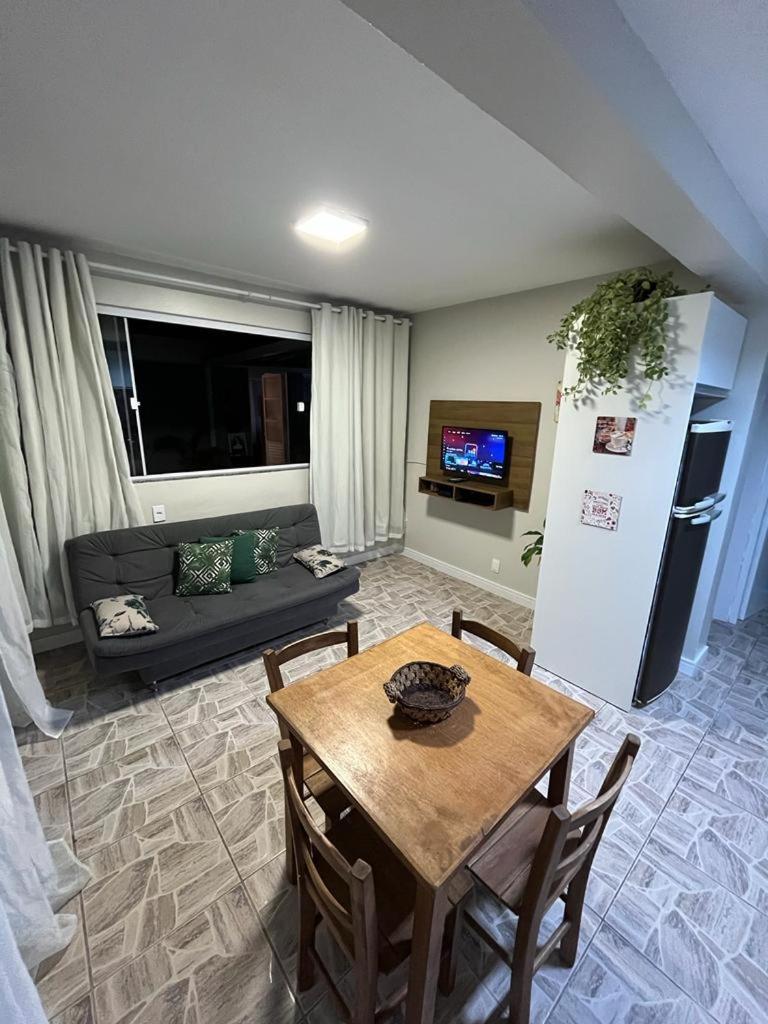 Residencial Bernardo, Meia quadra do trapiche
