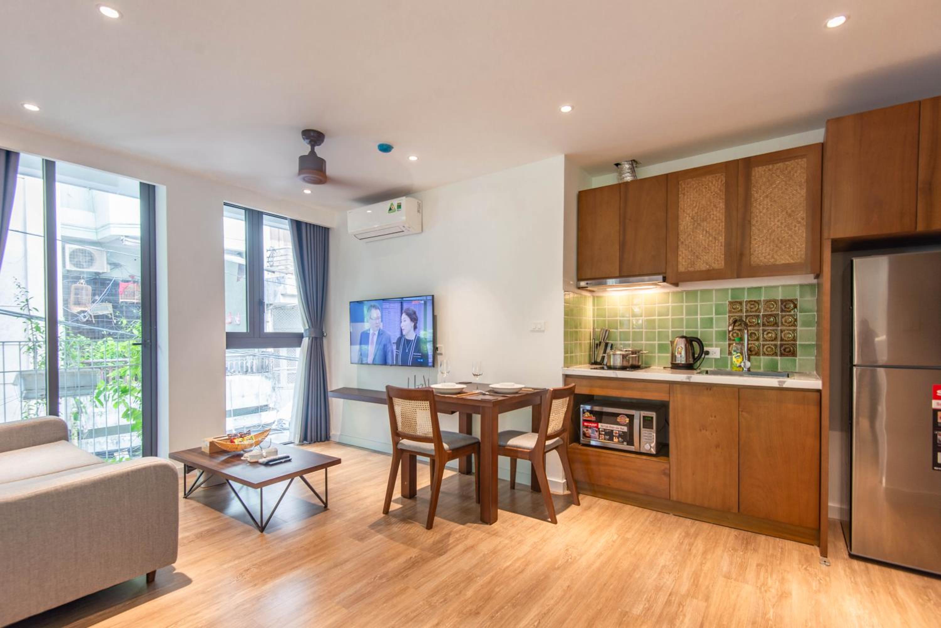 22housing Hotel & Apartment 81 Linh Lang