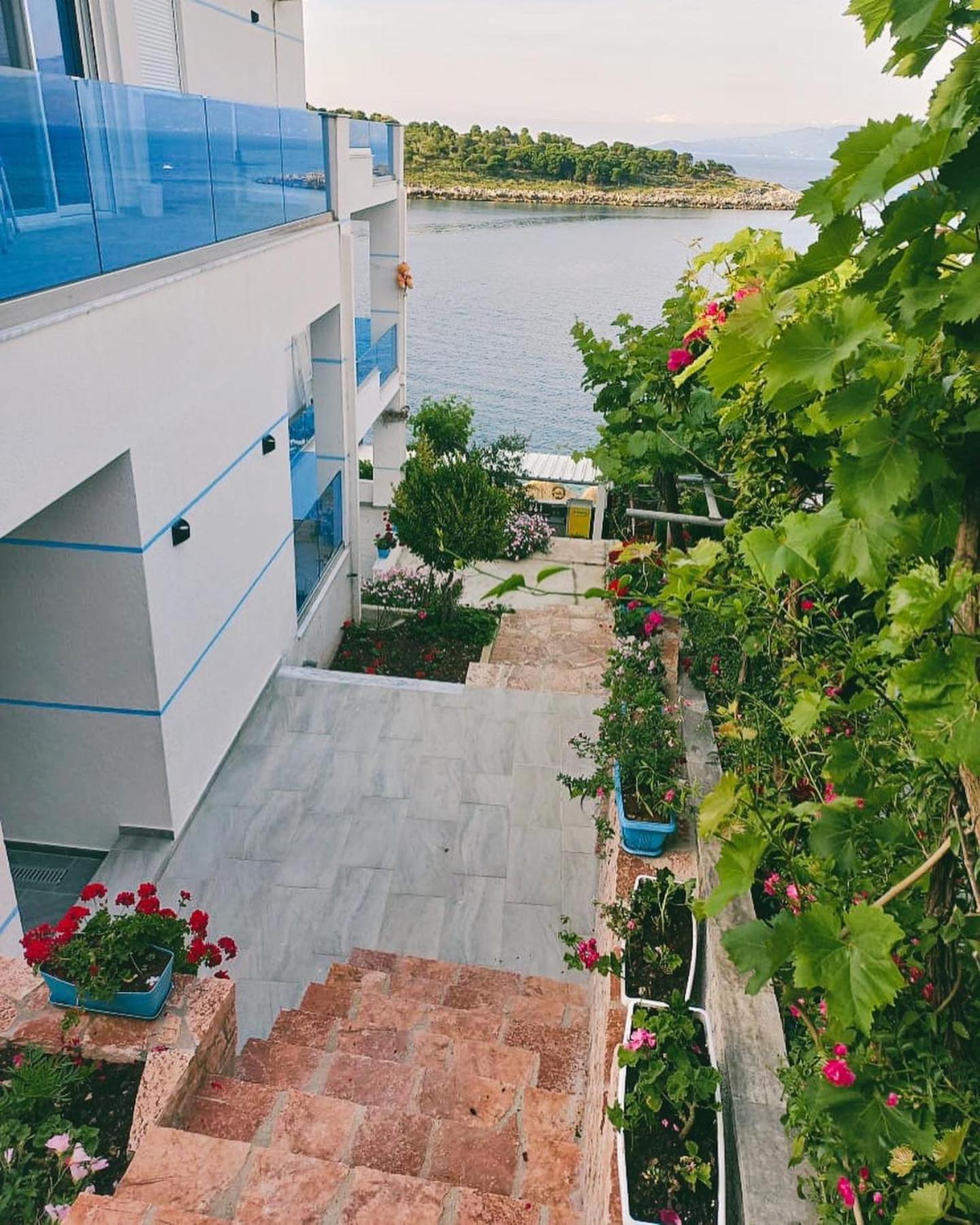Fabeno Villa