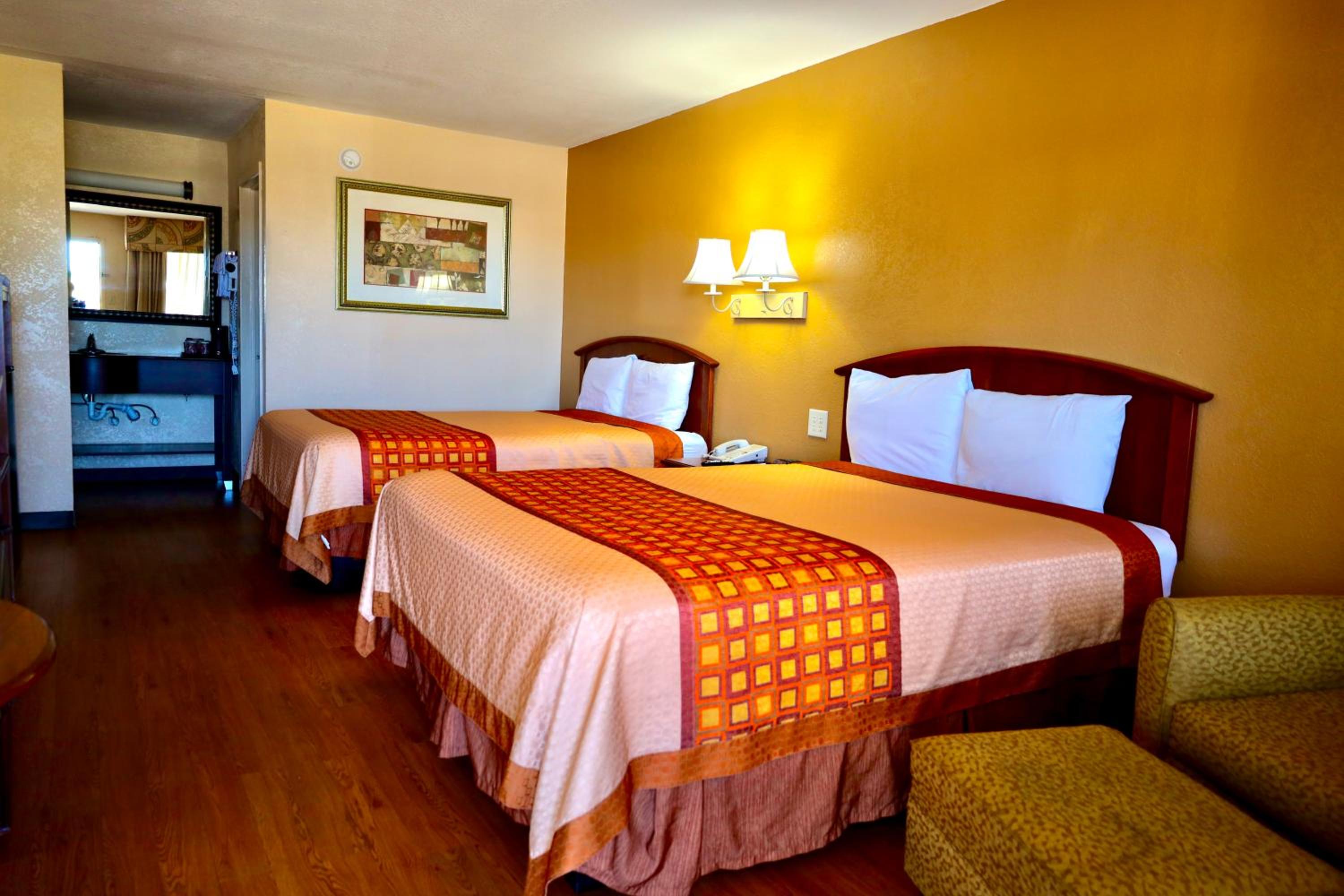 Regency Inn & Suites