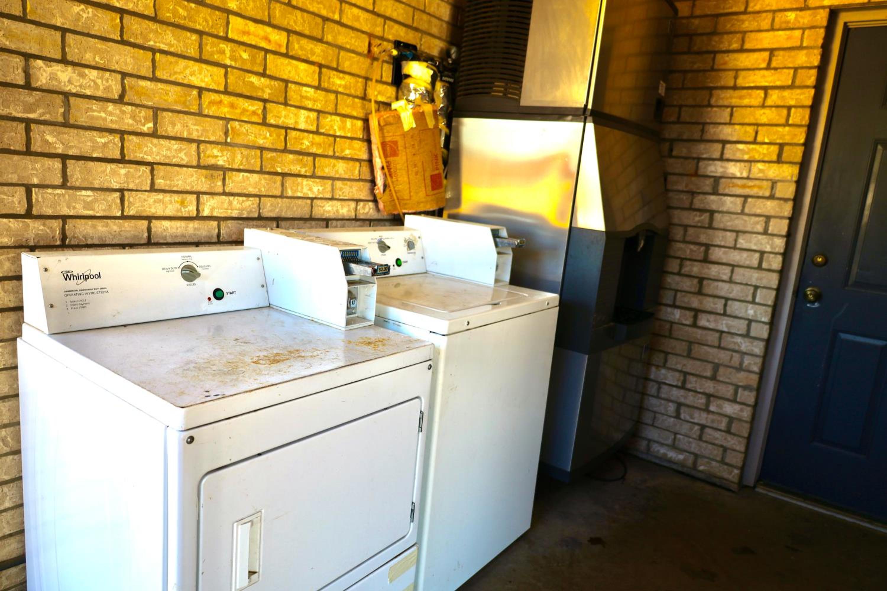 Regency Inn & Suites