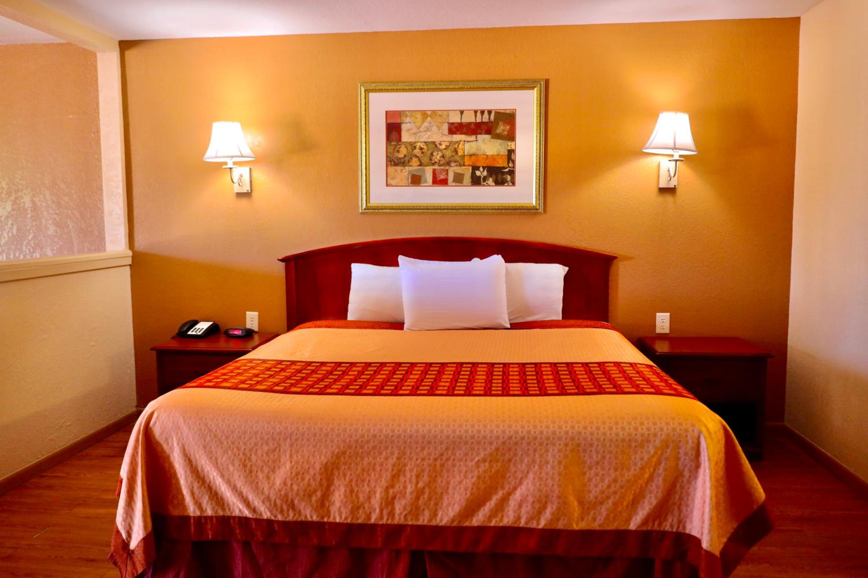 Regency Inn & Suites