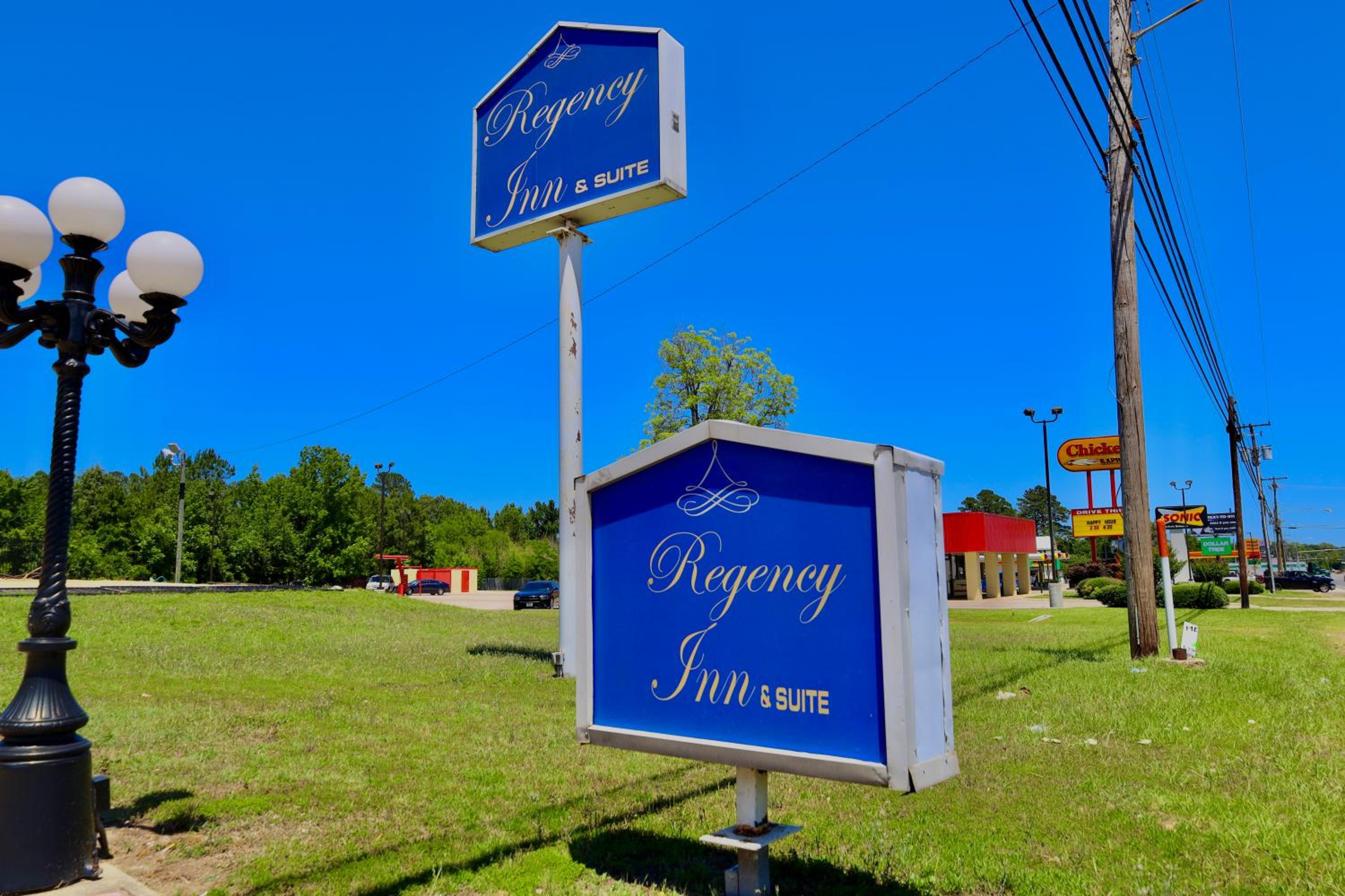 Regency Inn & Suites