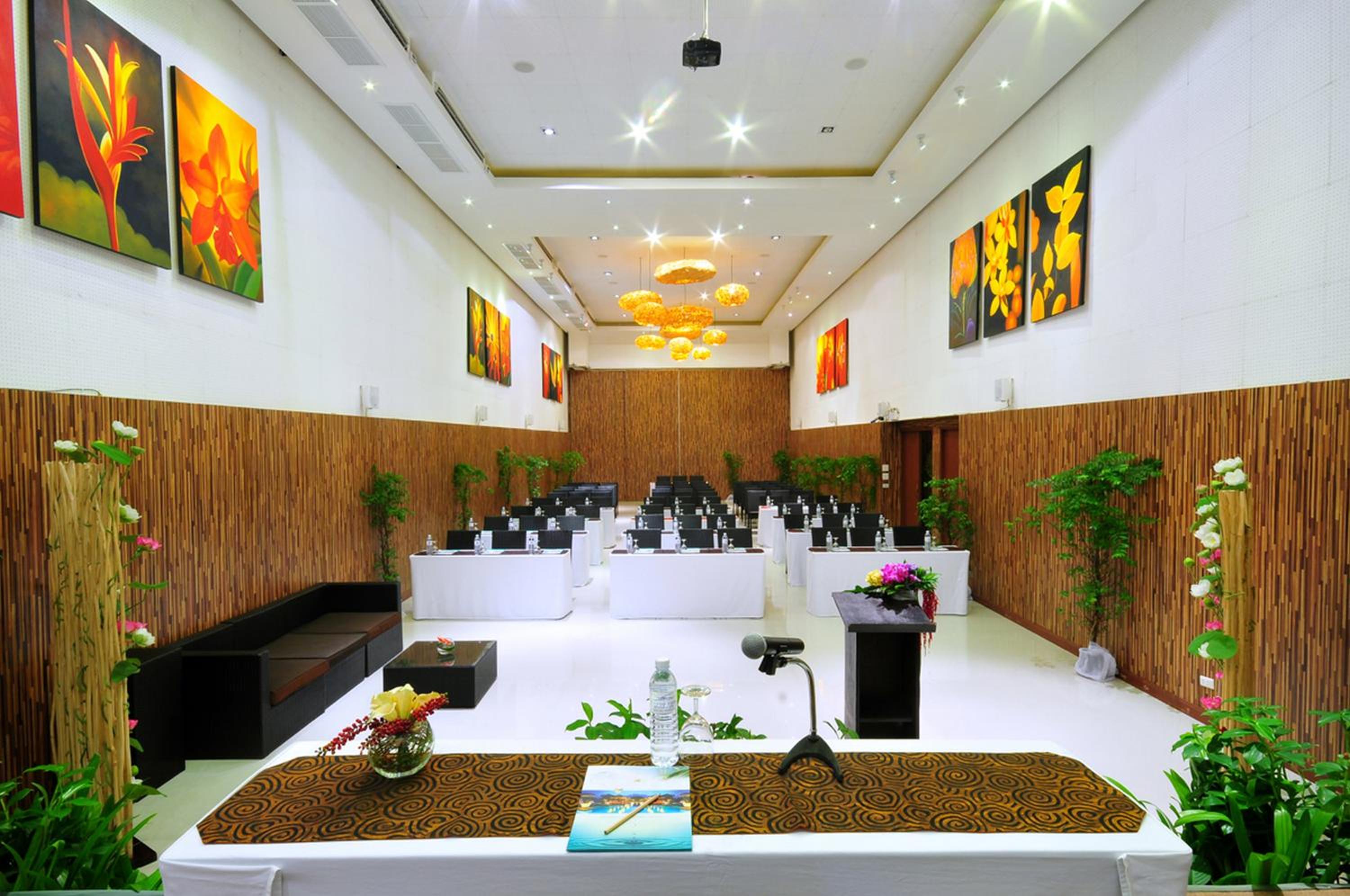 meeting & event spaces