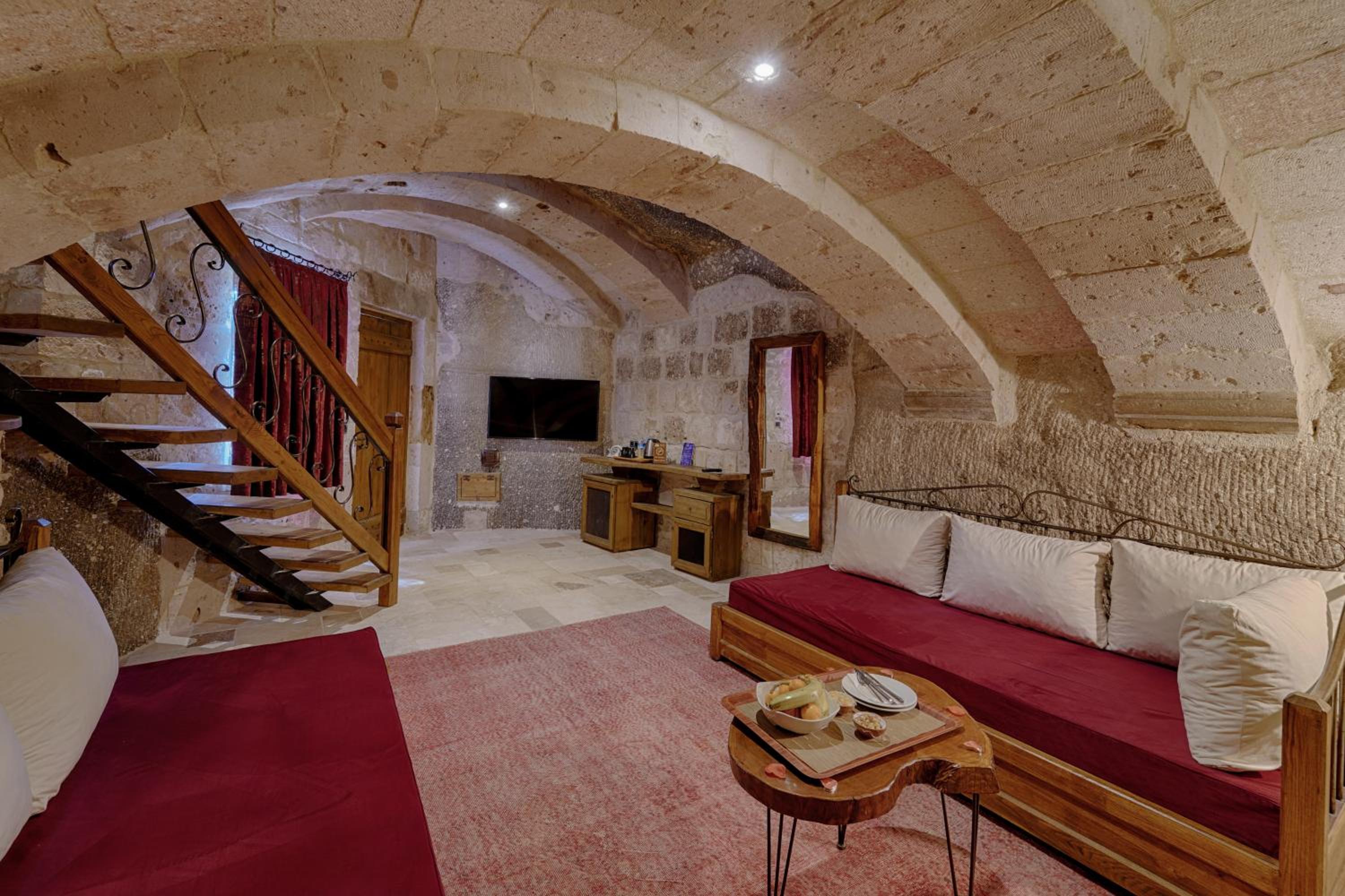 Hera Cave Suites - Image 181