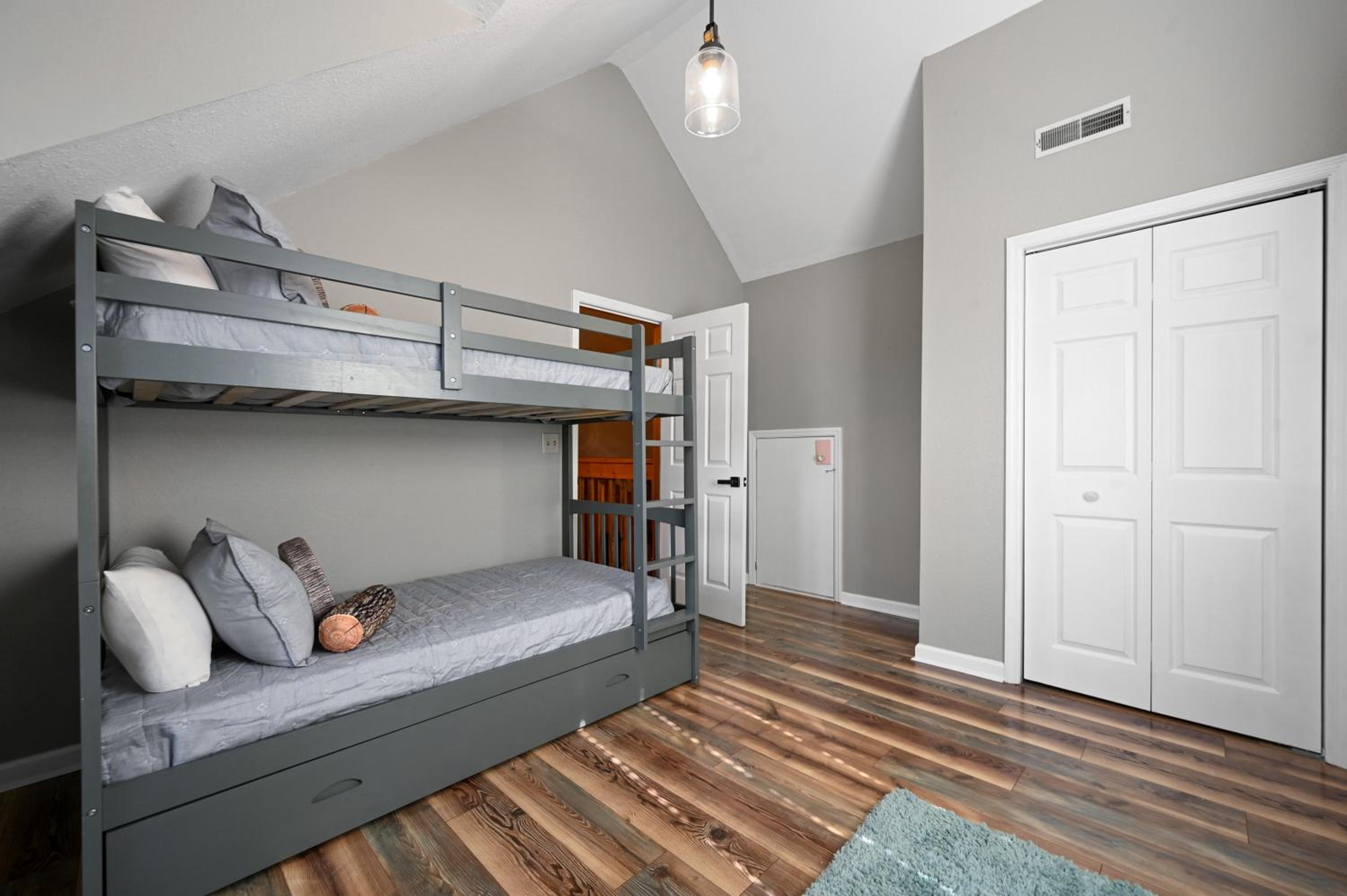 Pet-Friendly Smoky Mountain Cabin with Hot Tub, Privacy & Amazing Views view 5