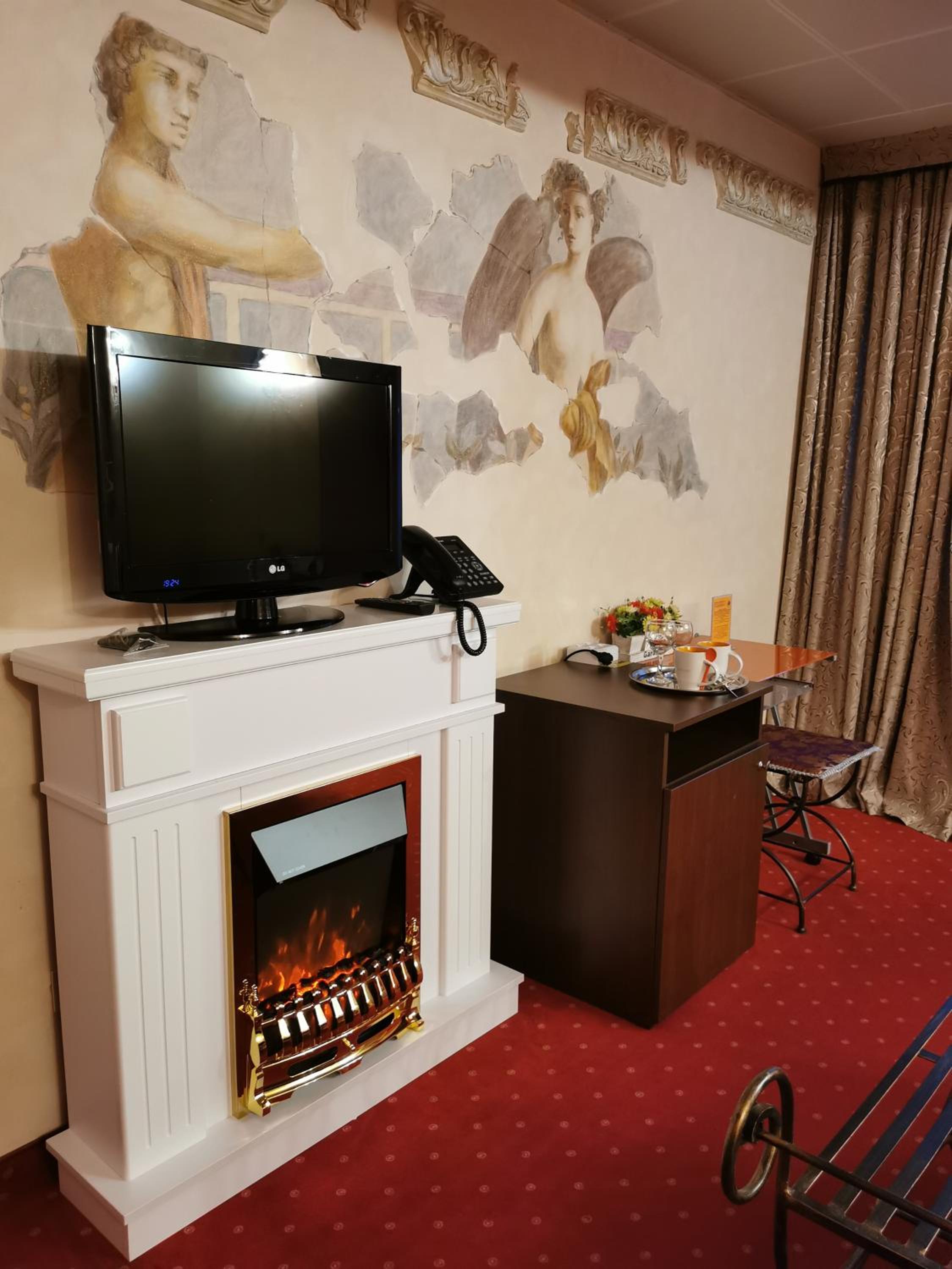 LEGENDS Chambers by Grand Pier Boutique