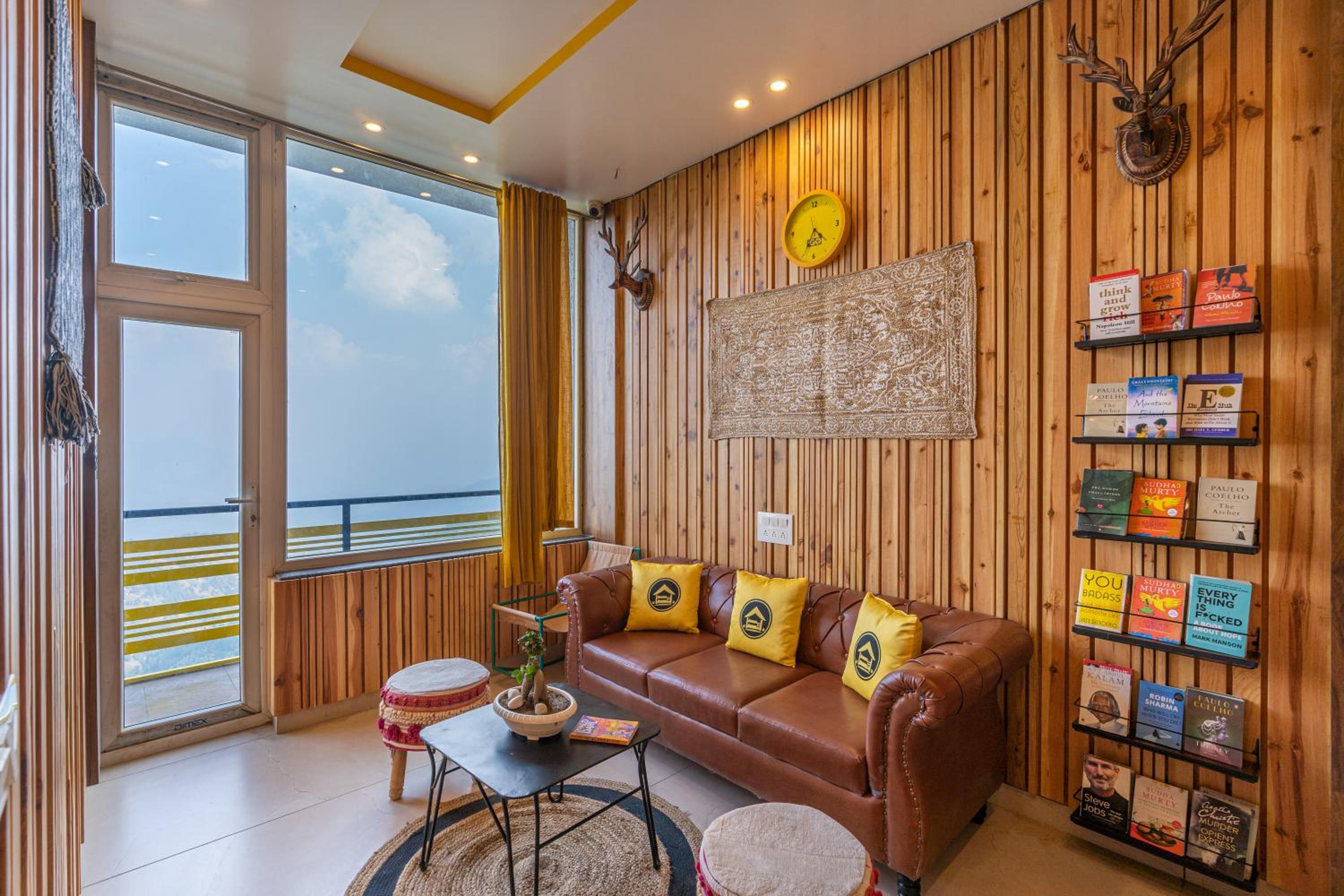 lounge
