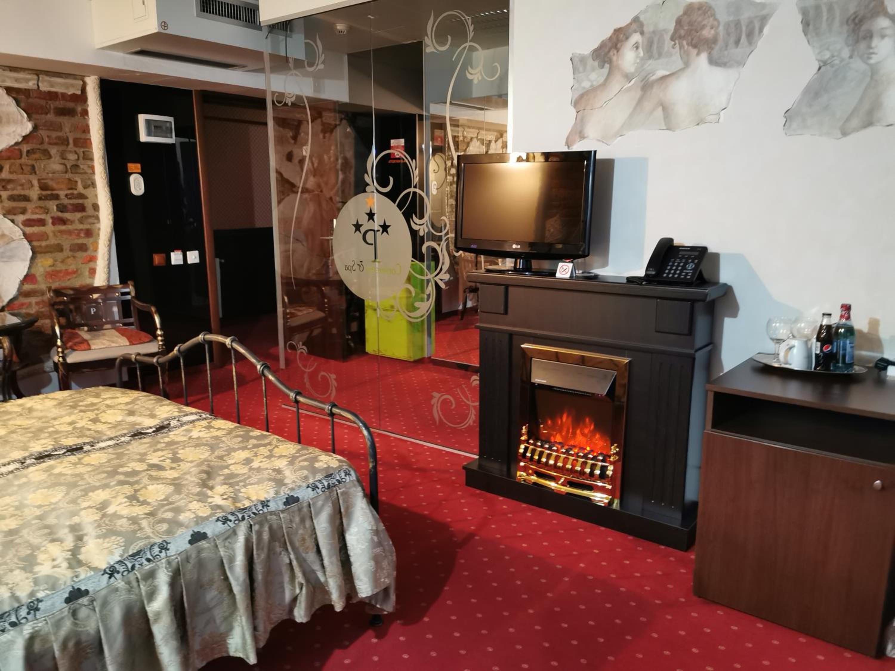 LEGENDS Chambers by Grand Pier Boutique