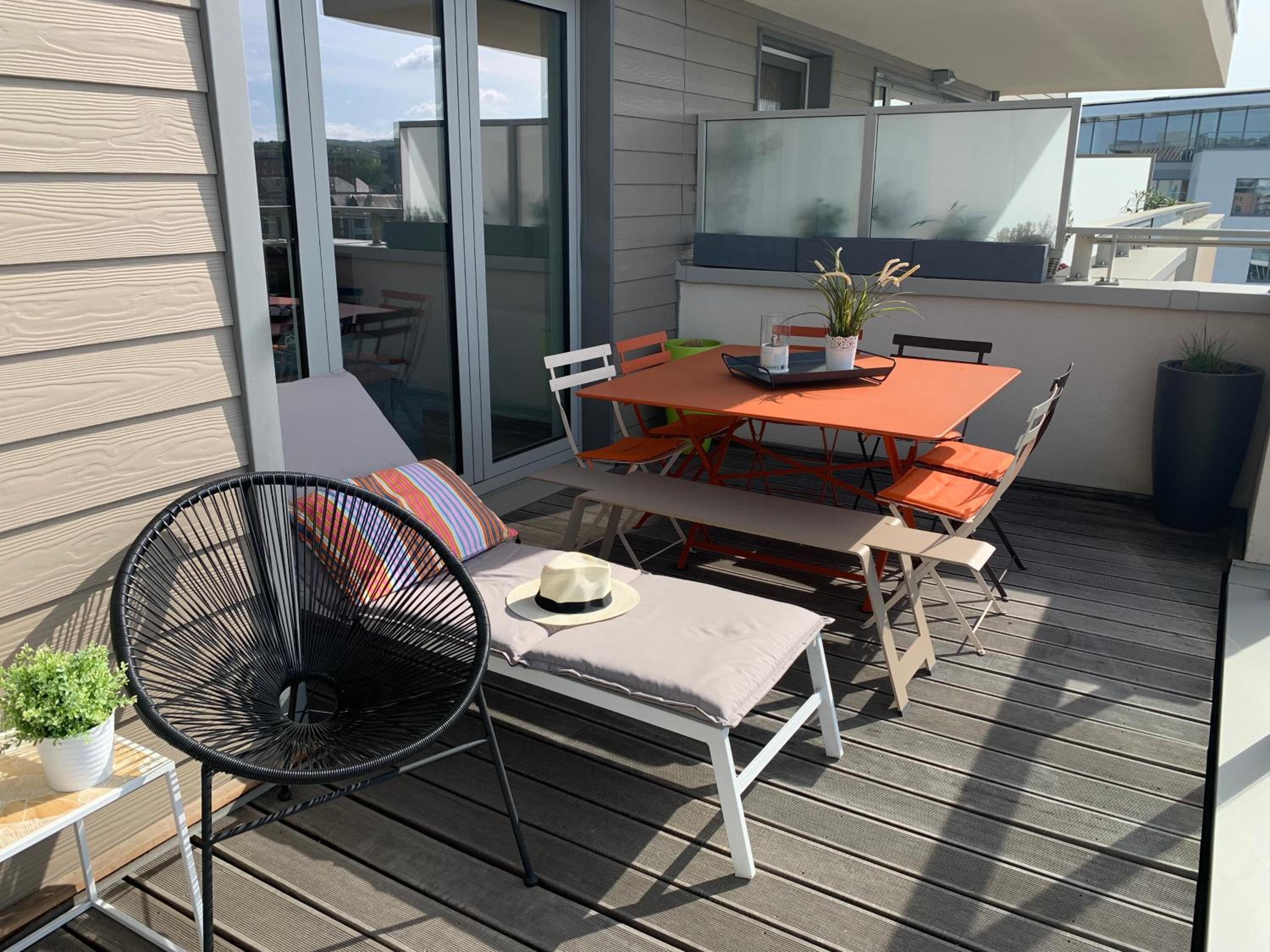 balance & terrace