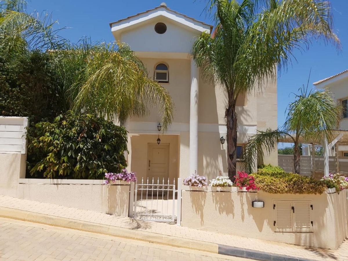 Anthorina Villa 1