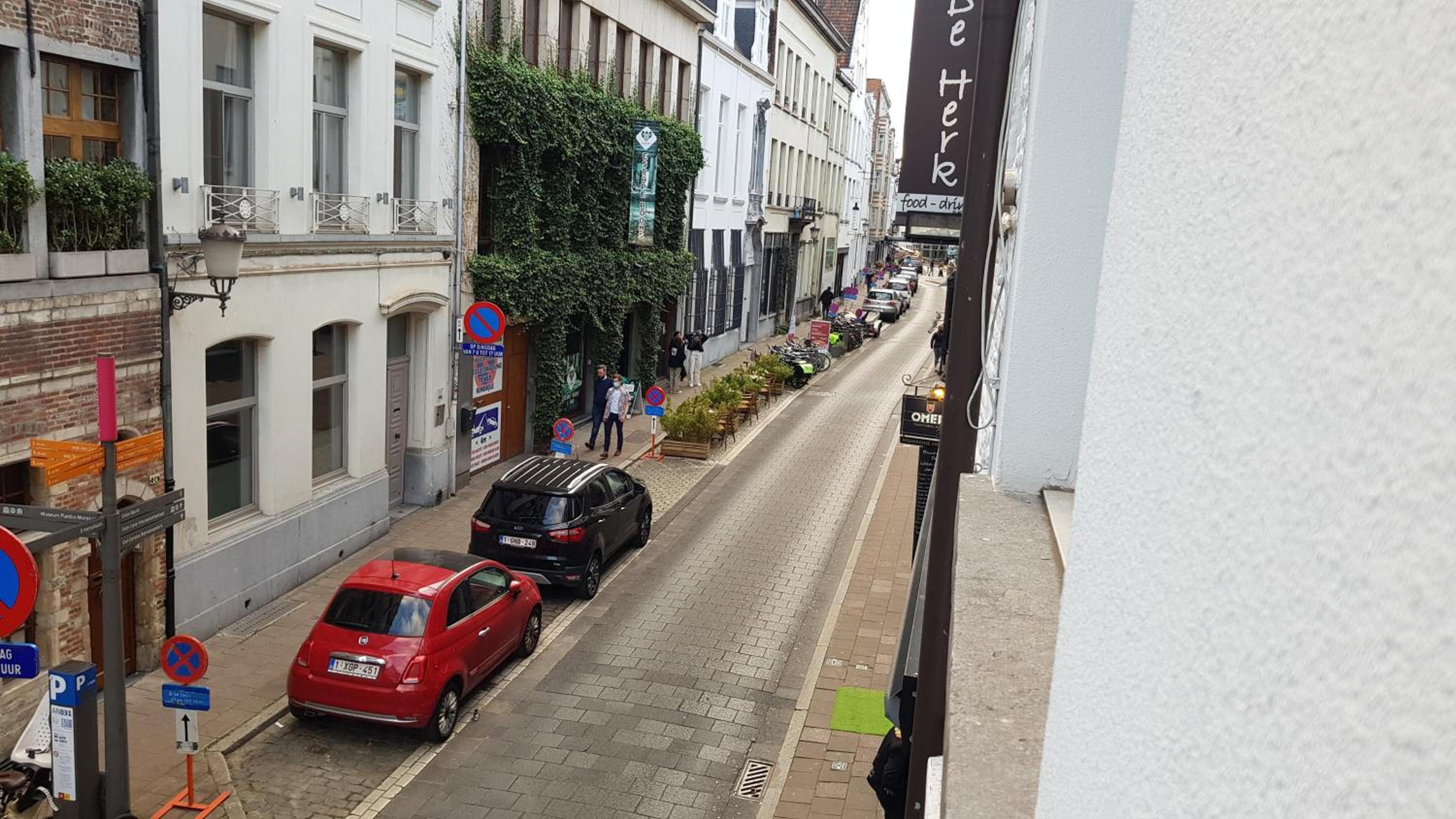 BnB Antwerpen - CHARMANT view 4