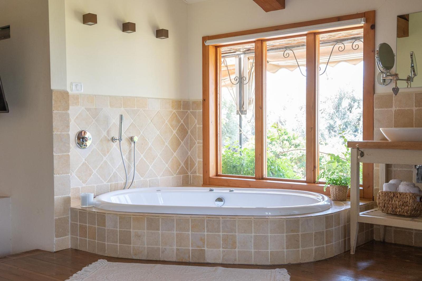 Hanahala Beramot - Boutique Suites view 5