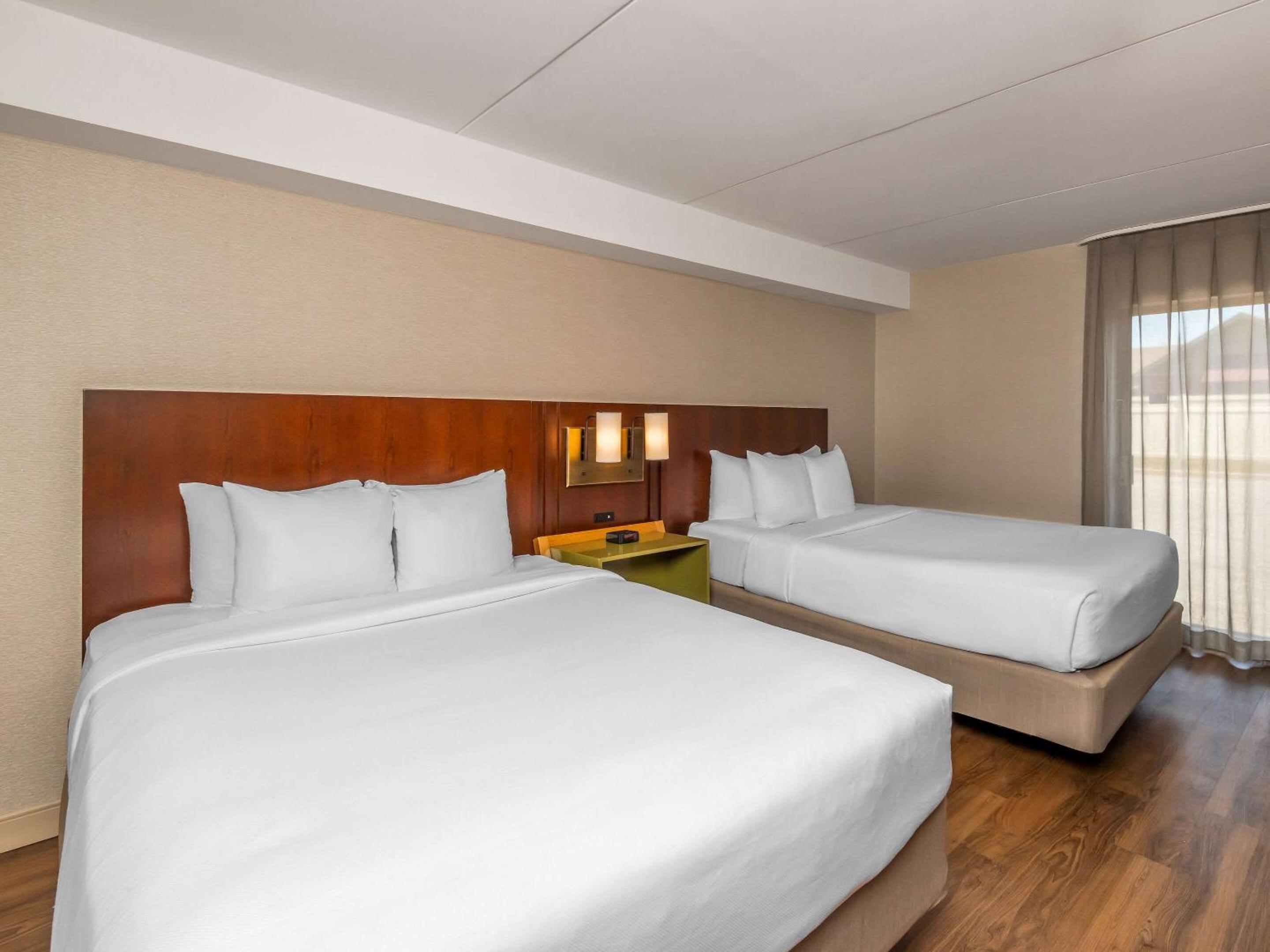 Comfort Inn West