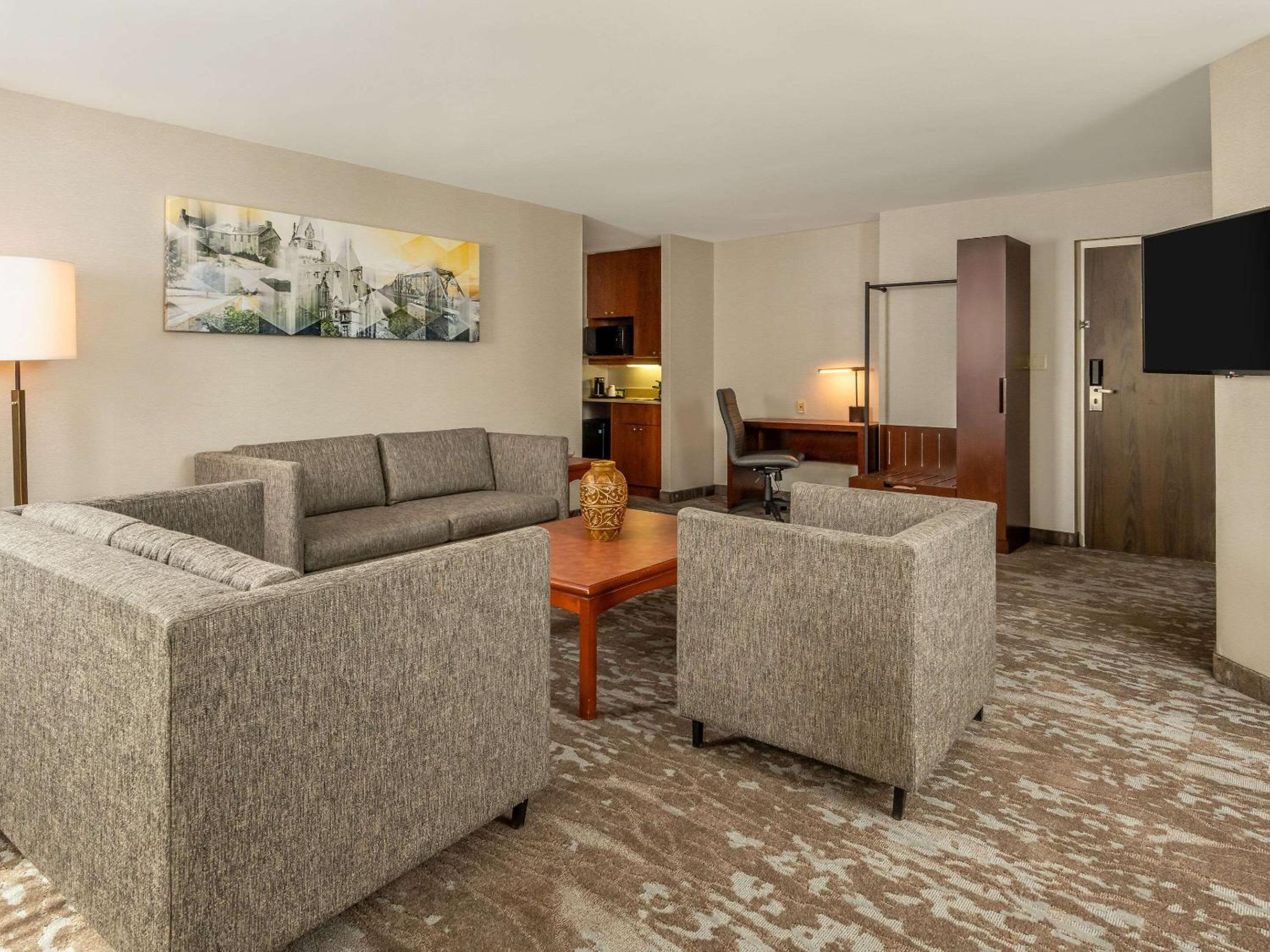 Comfort Inn West
