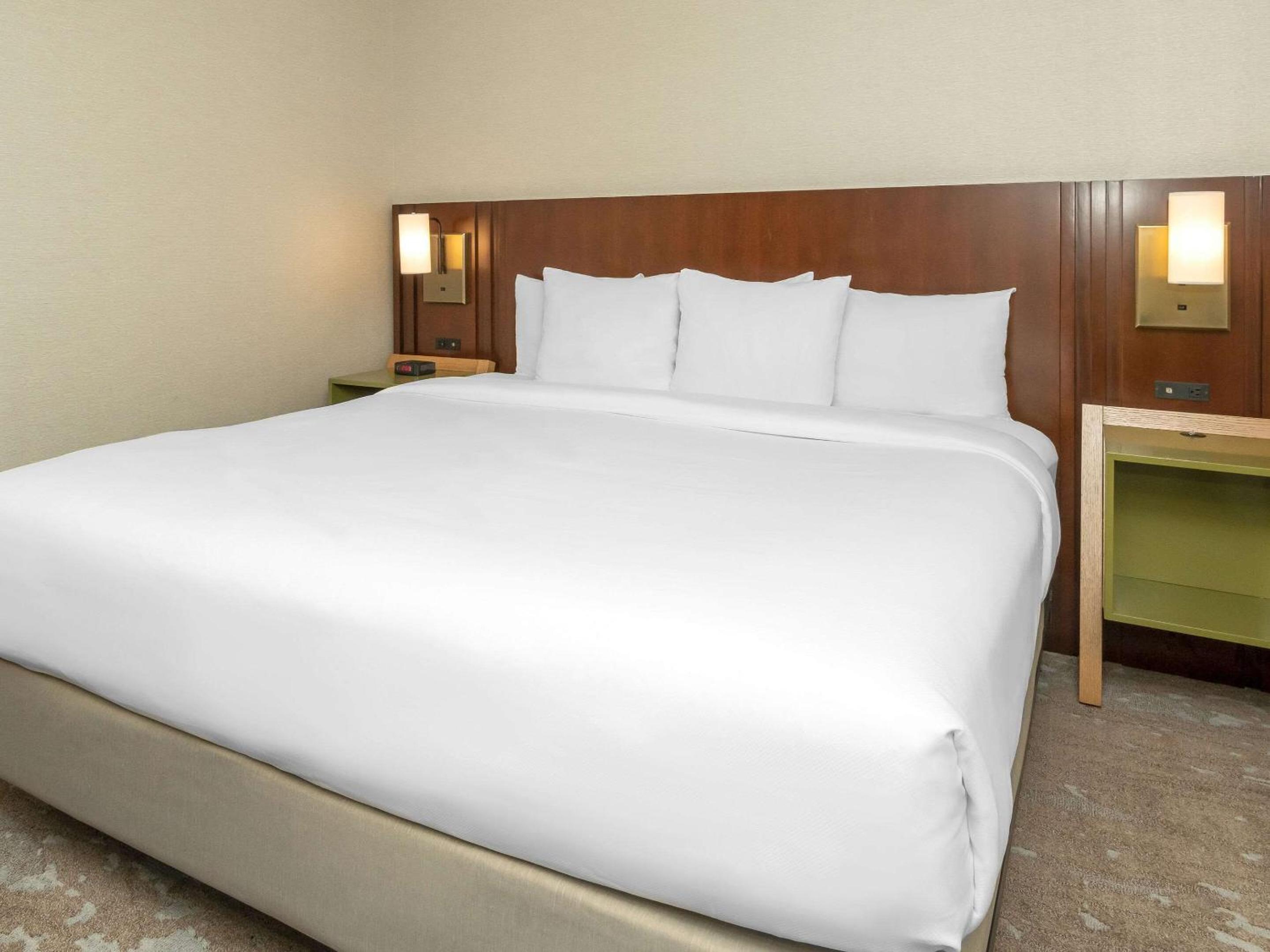Comfort Inn West