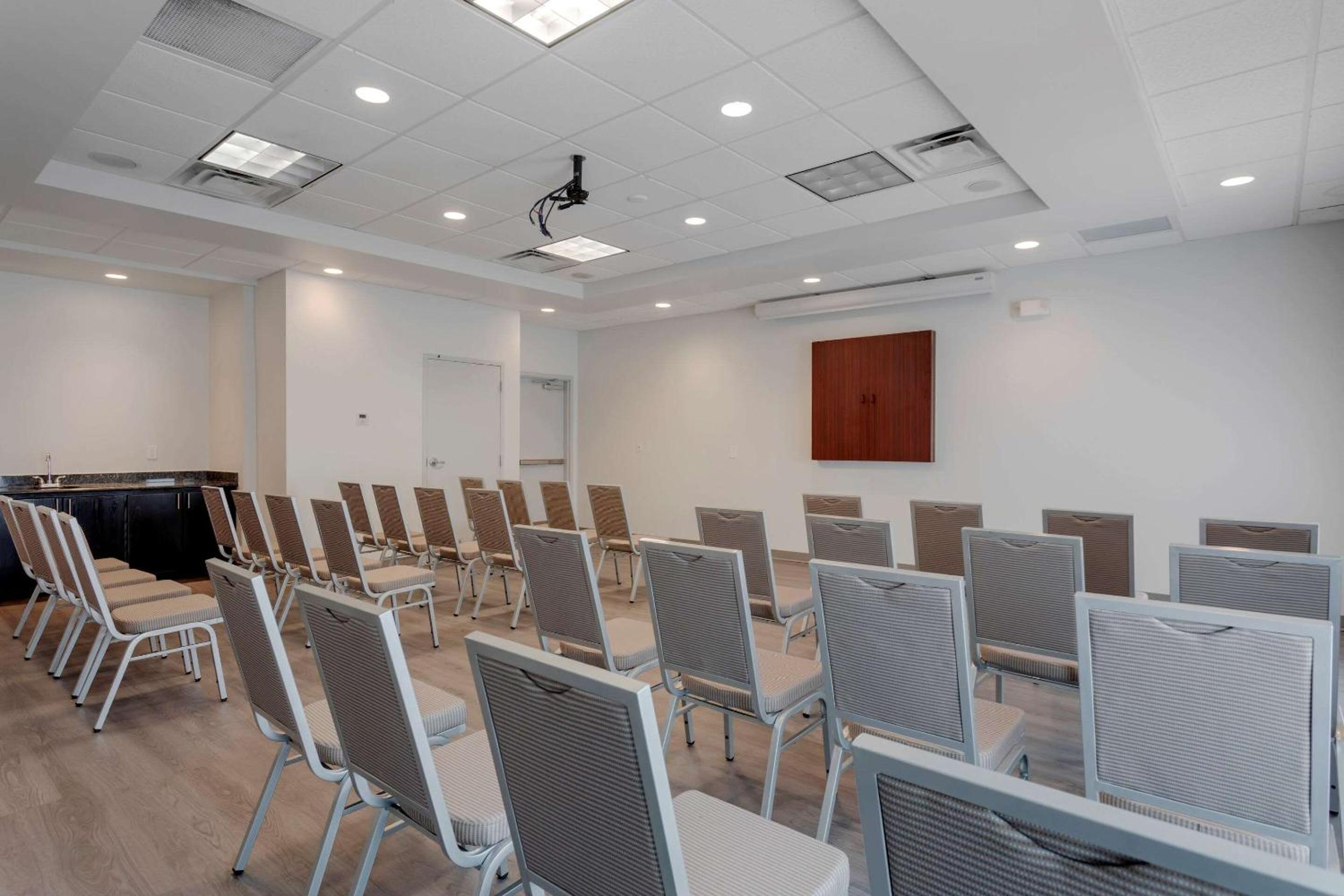 Comfort Suites Mt Juliet-Nashville Area - Property Image 1