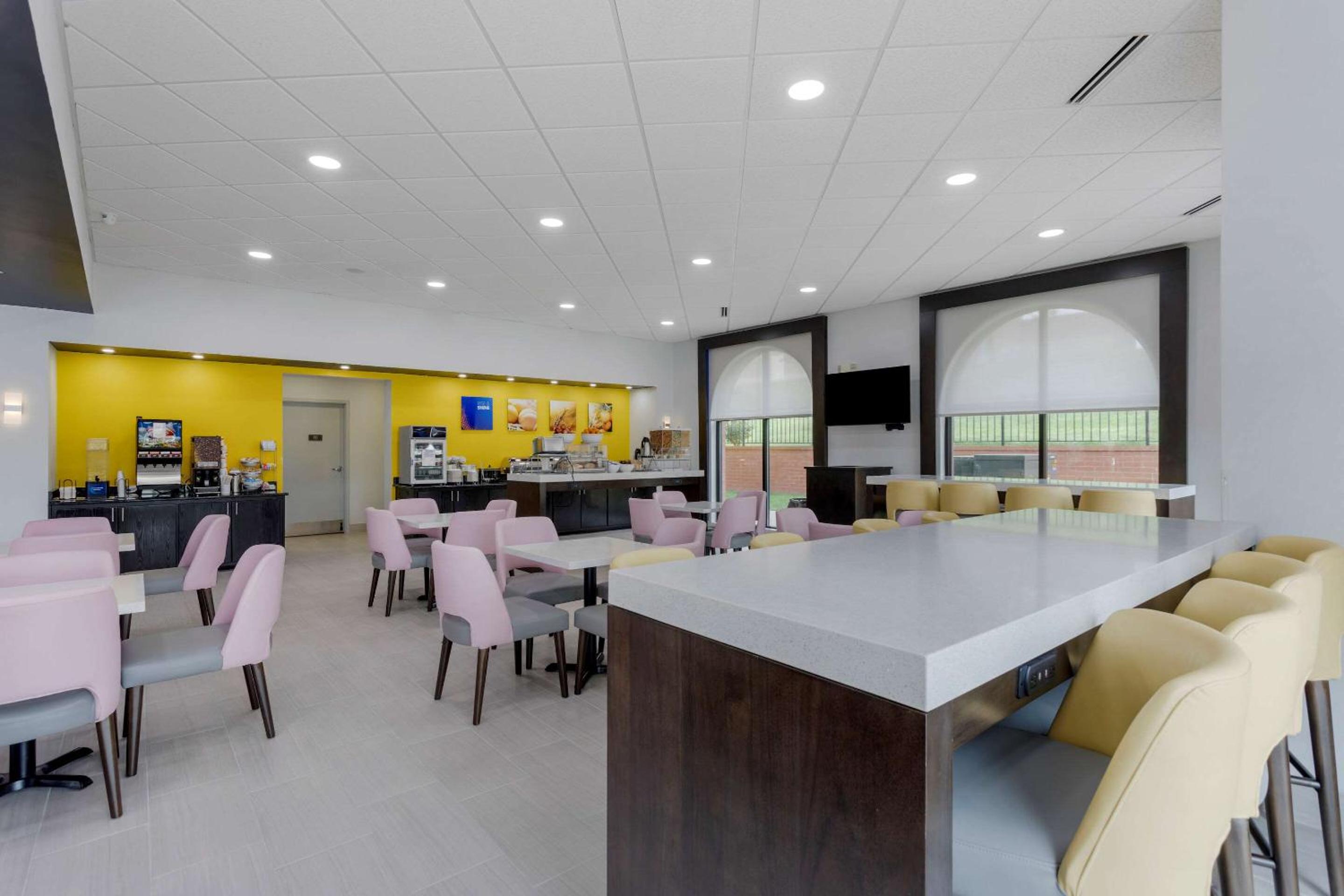 Comfort Suites Mt Juliet-Nashville Area - Property Image 11