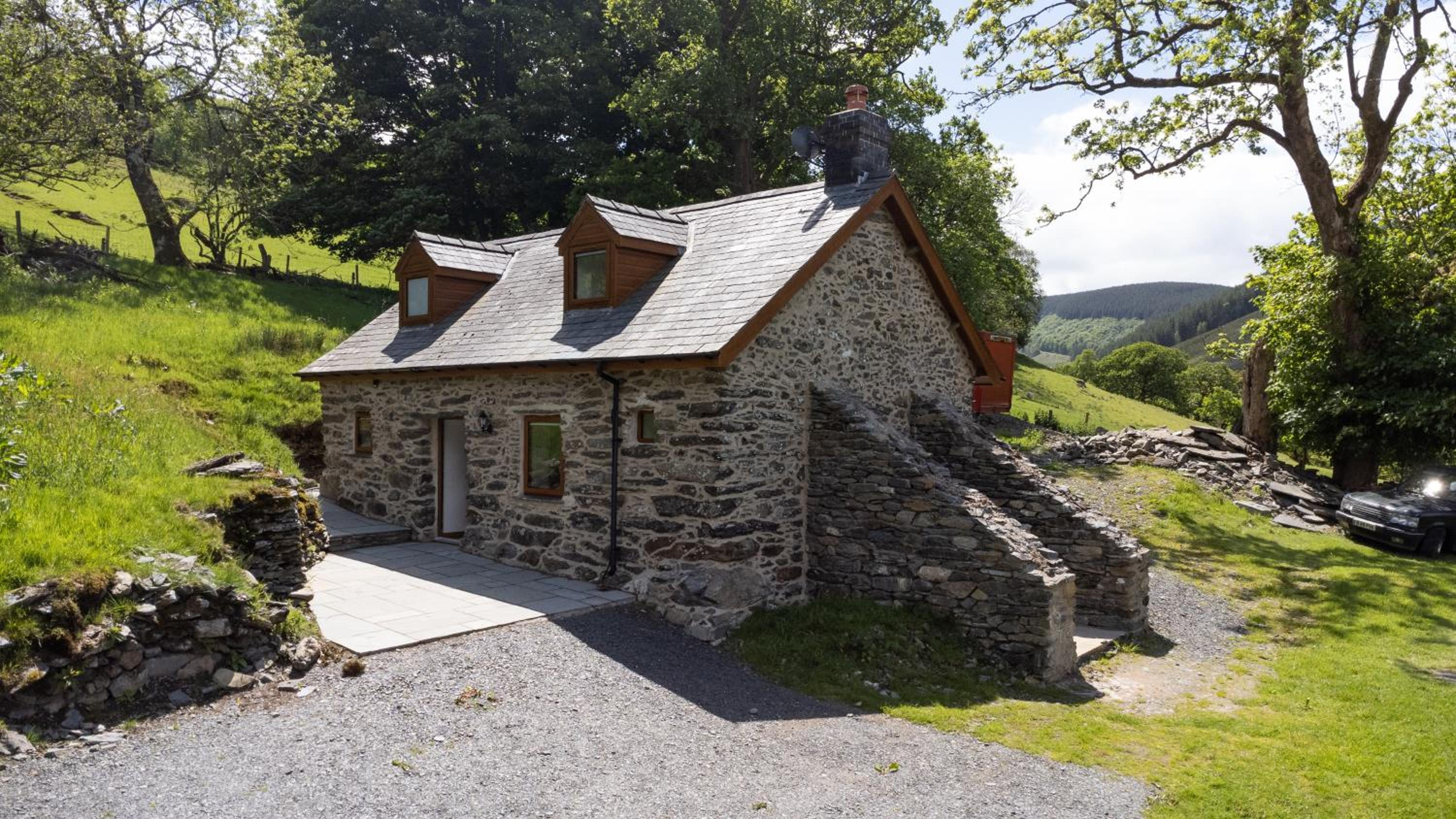 Snowdonia Holiday Cottage view 2