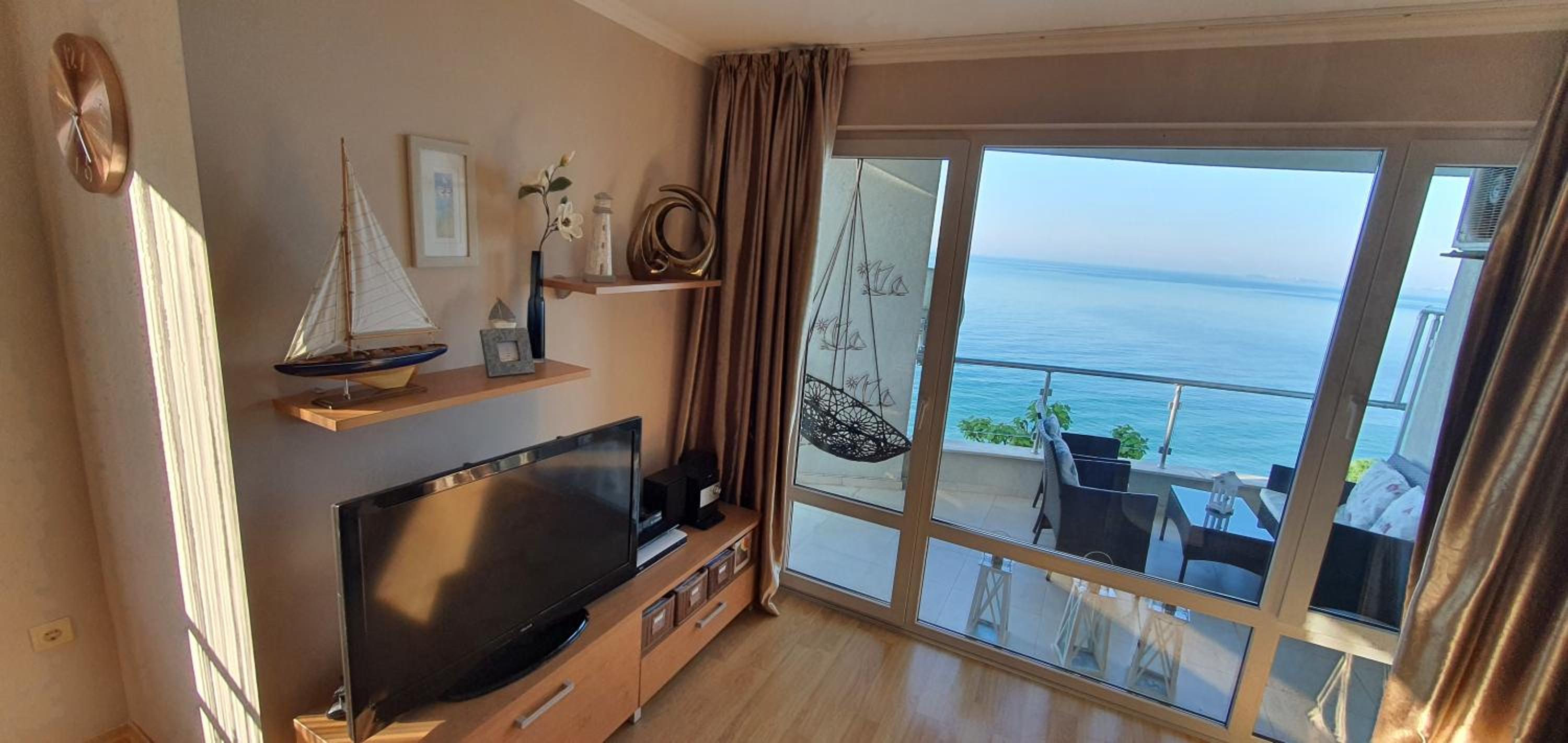 Alex Beach Apartment