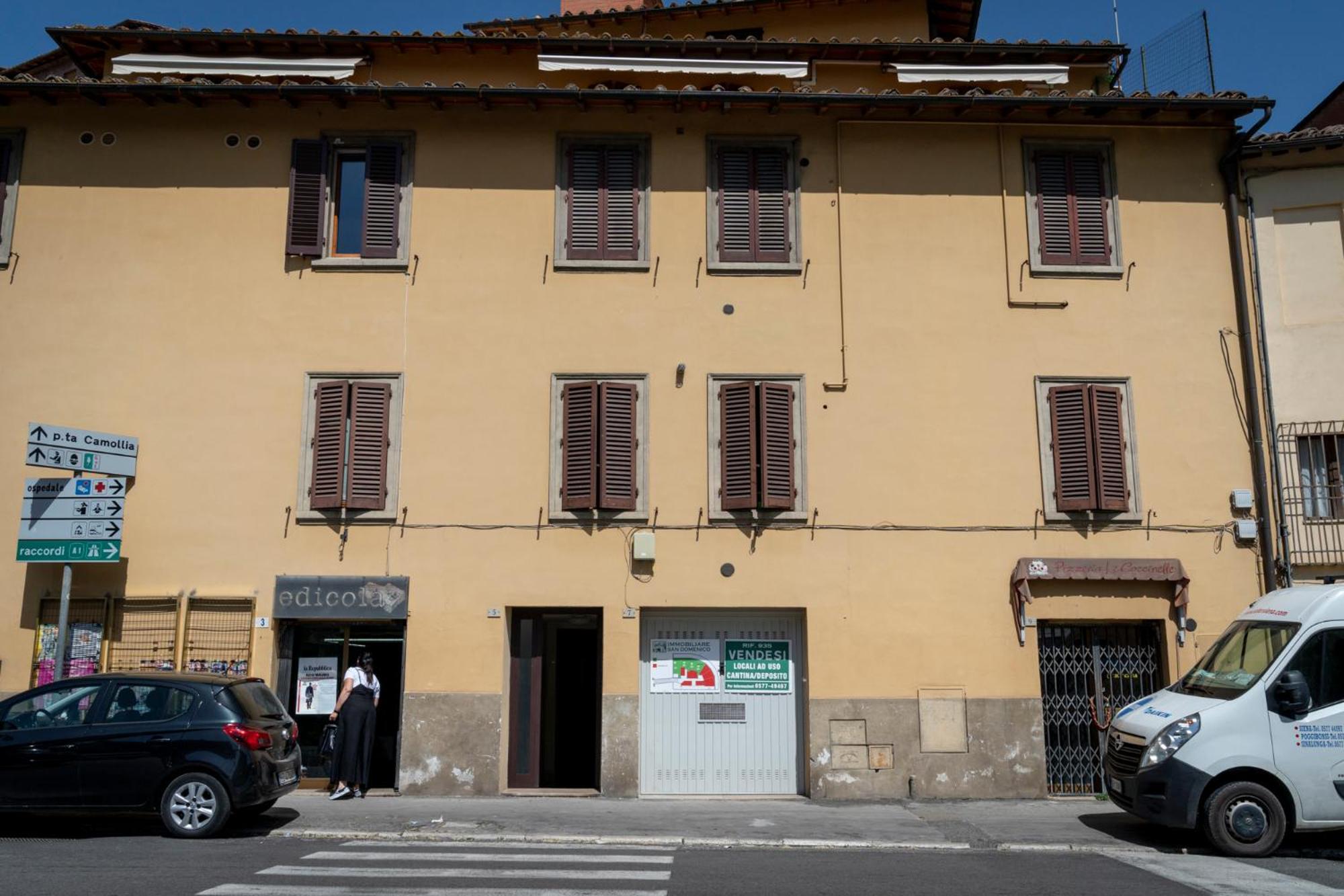 PORTA OVILE CIVICO 5 view 3